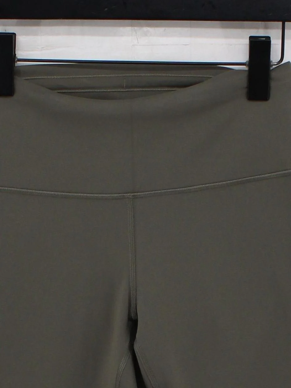 Lululemon Women's Leggings UK 8 Green Nylon with Polyester, Elastane Capri - Image 3