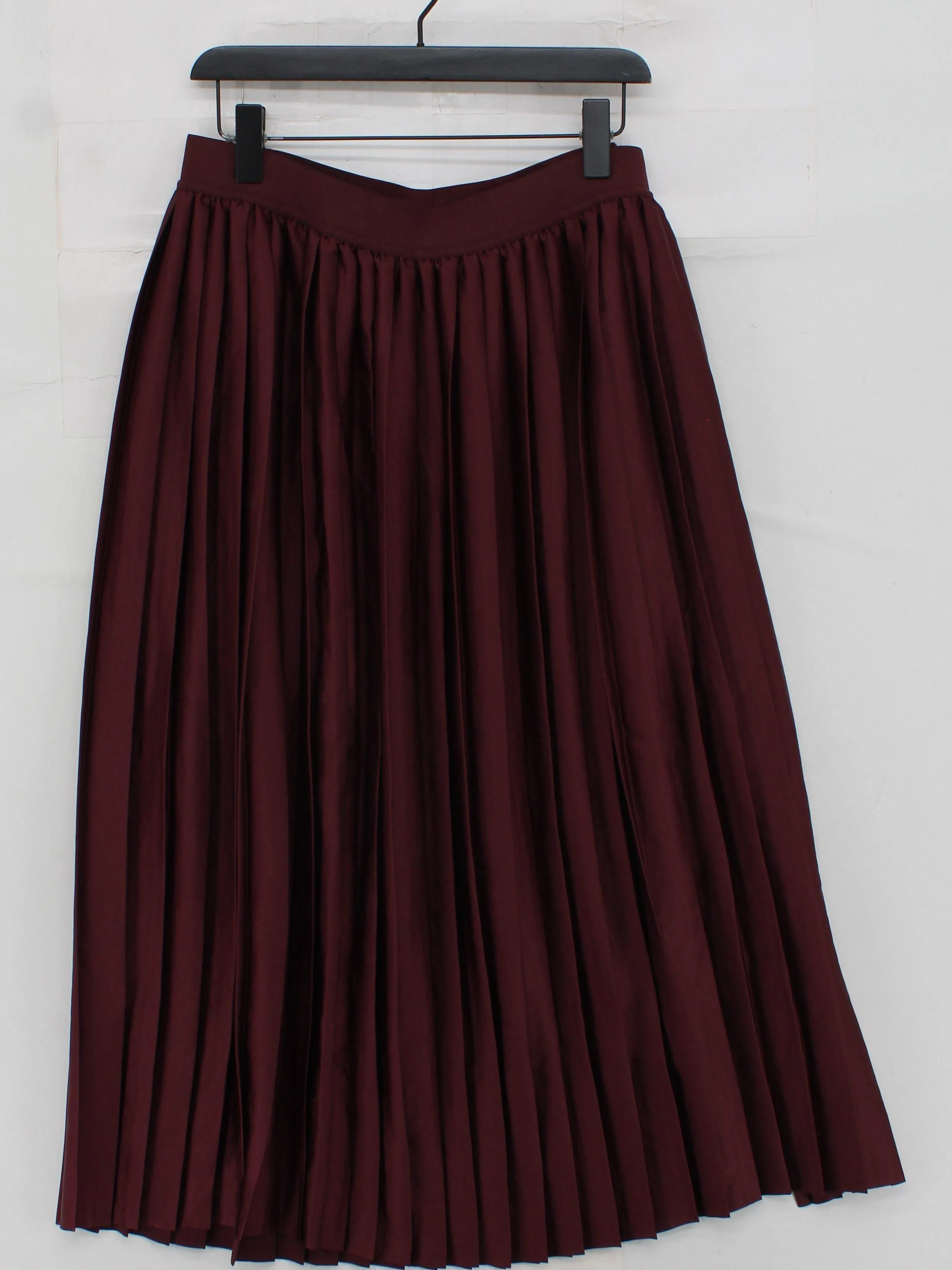 Lululemon Women's Midi Skirt XL Red 100% Polyester Midi Pleated New with tags - Image 2