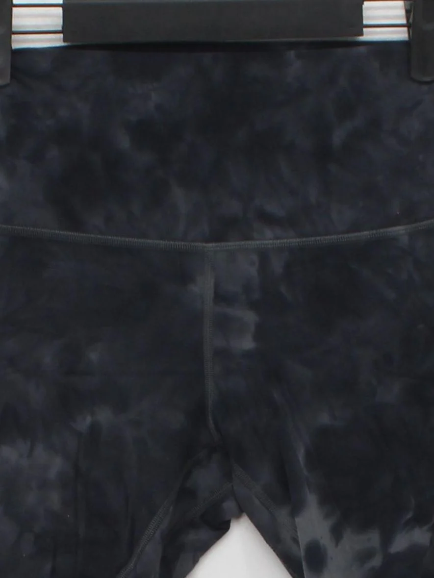 Lululemon Women's Shorts XS Grey Nylon with Elastane Cut-Off - Image 3