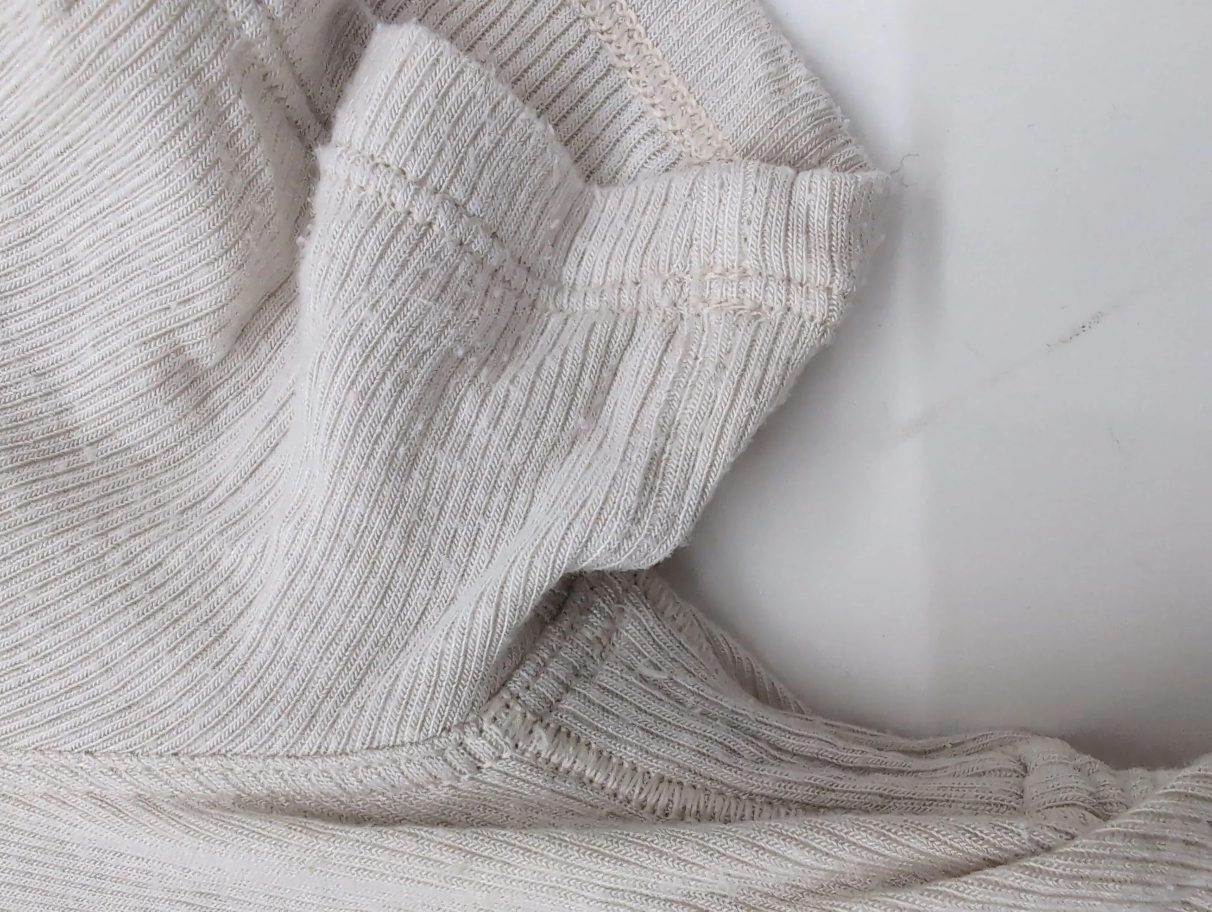 Lululemon Women's T-Shirt UK 6 Cream Lyocell Modal with Elastane Basic - Image 5