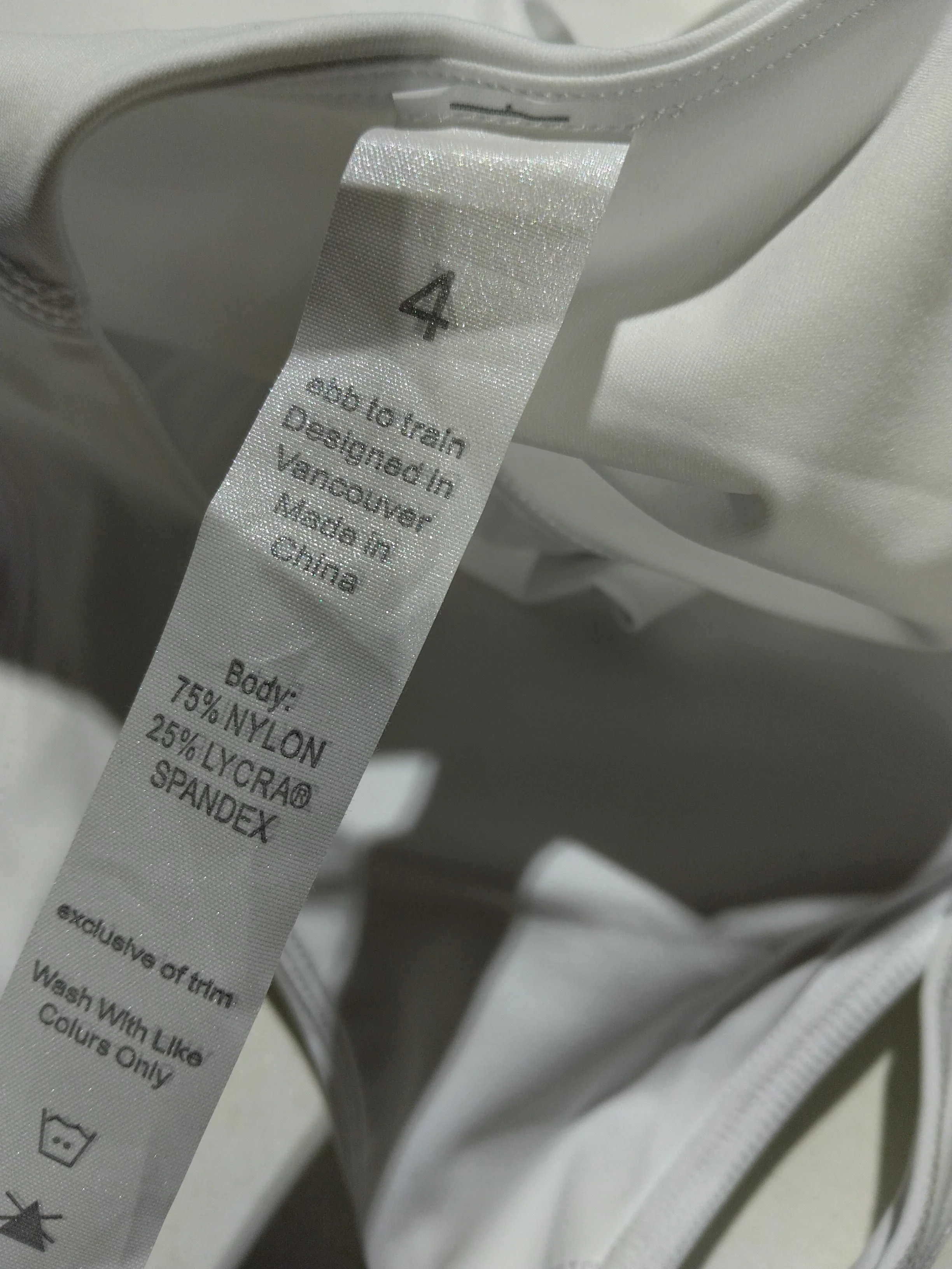 Lululemon Women's Top UK 8 White Nylon with Spandex Cropped - Image 7