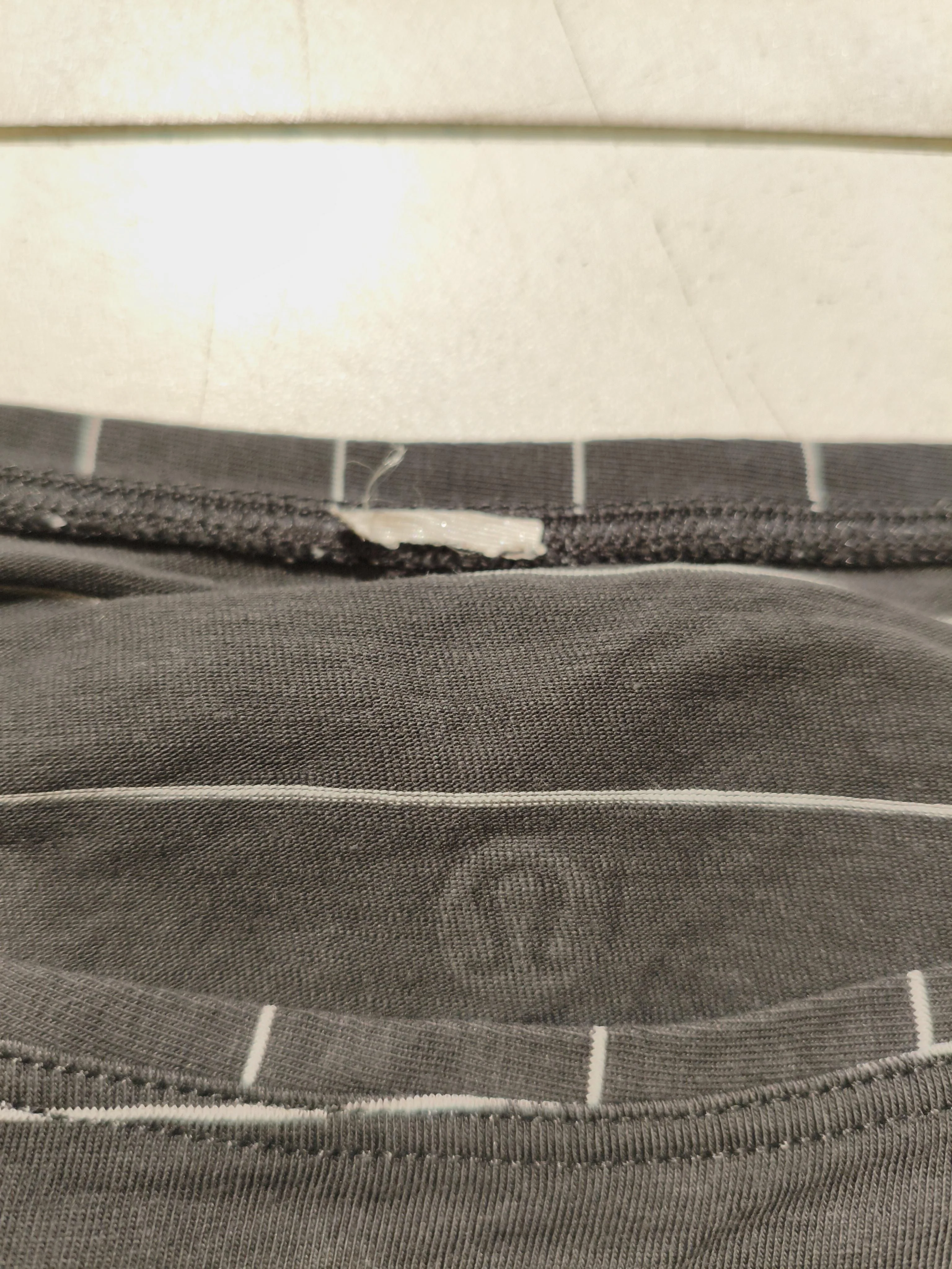 Lululemon Women's Top XL Grey Striped 100% Other Long Sleeve Round Neck Basic - Image 5