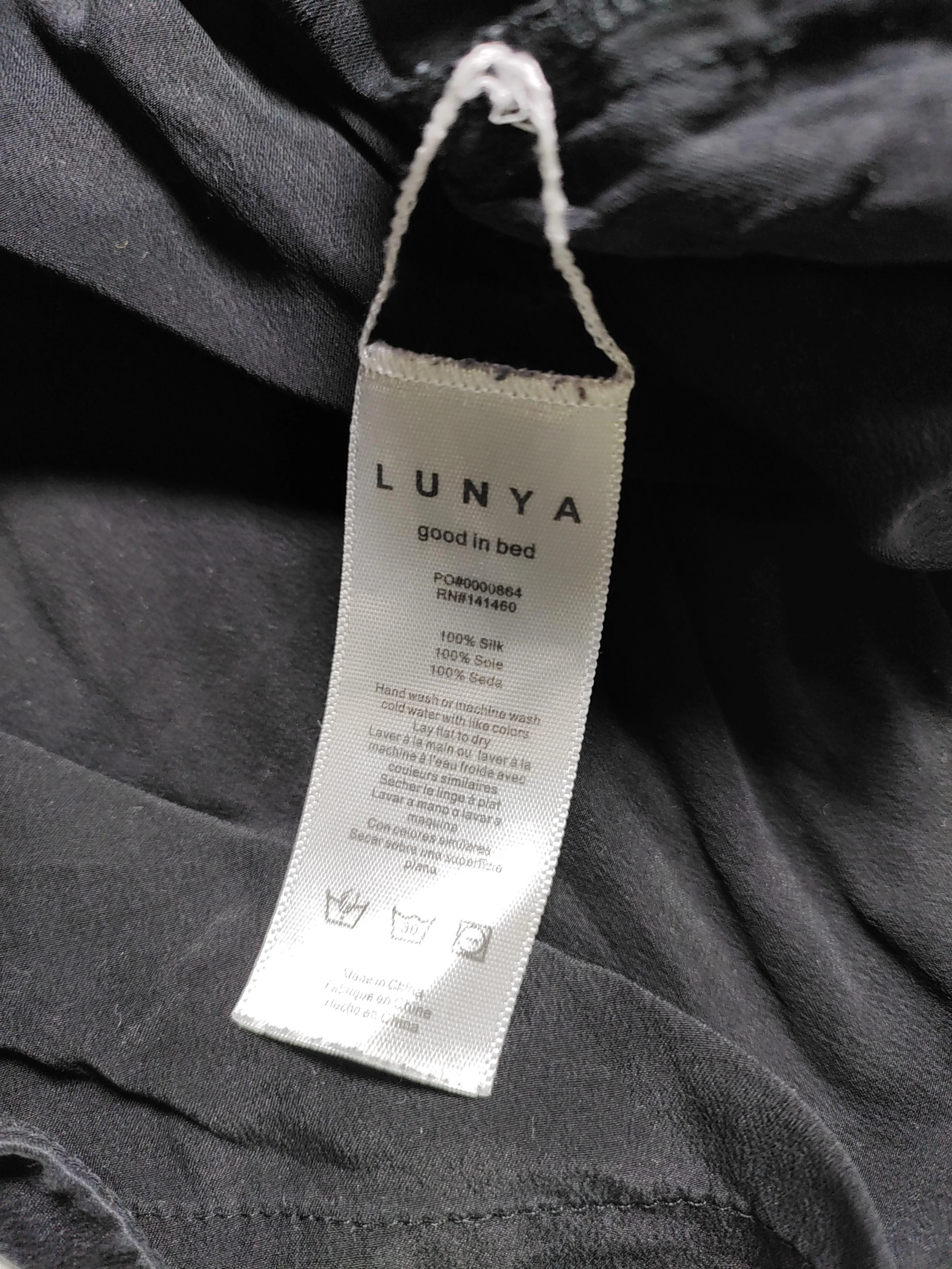 LUNYA Women's Top L Black 100% Silk Short Sleeve Round Neck Basic - Image 6