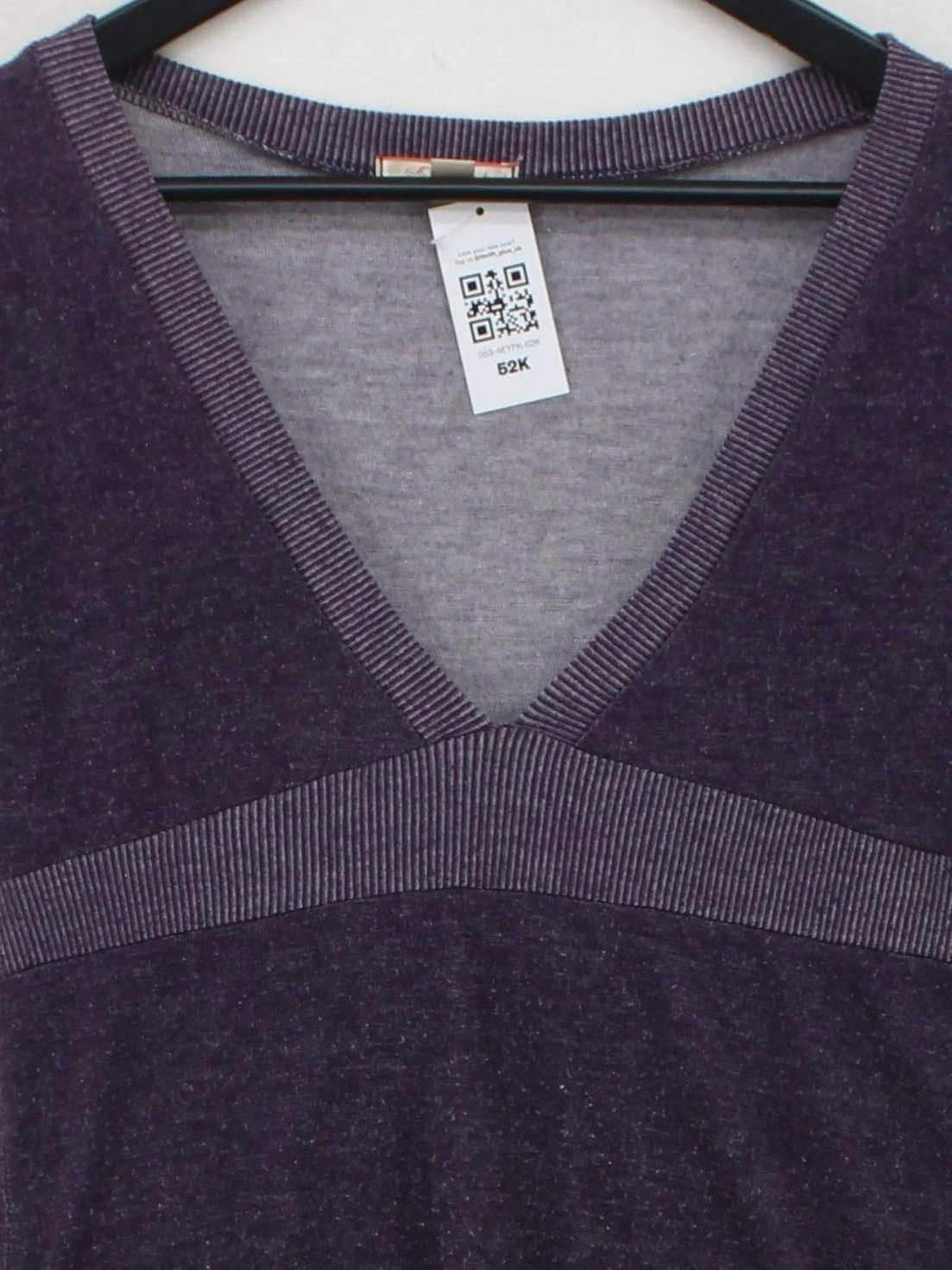 Lux Women's Top M Purple Rayon with Polyester 3/4 Sleeve V-Neck Basic - Image 3