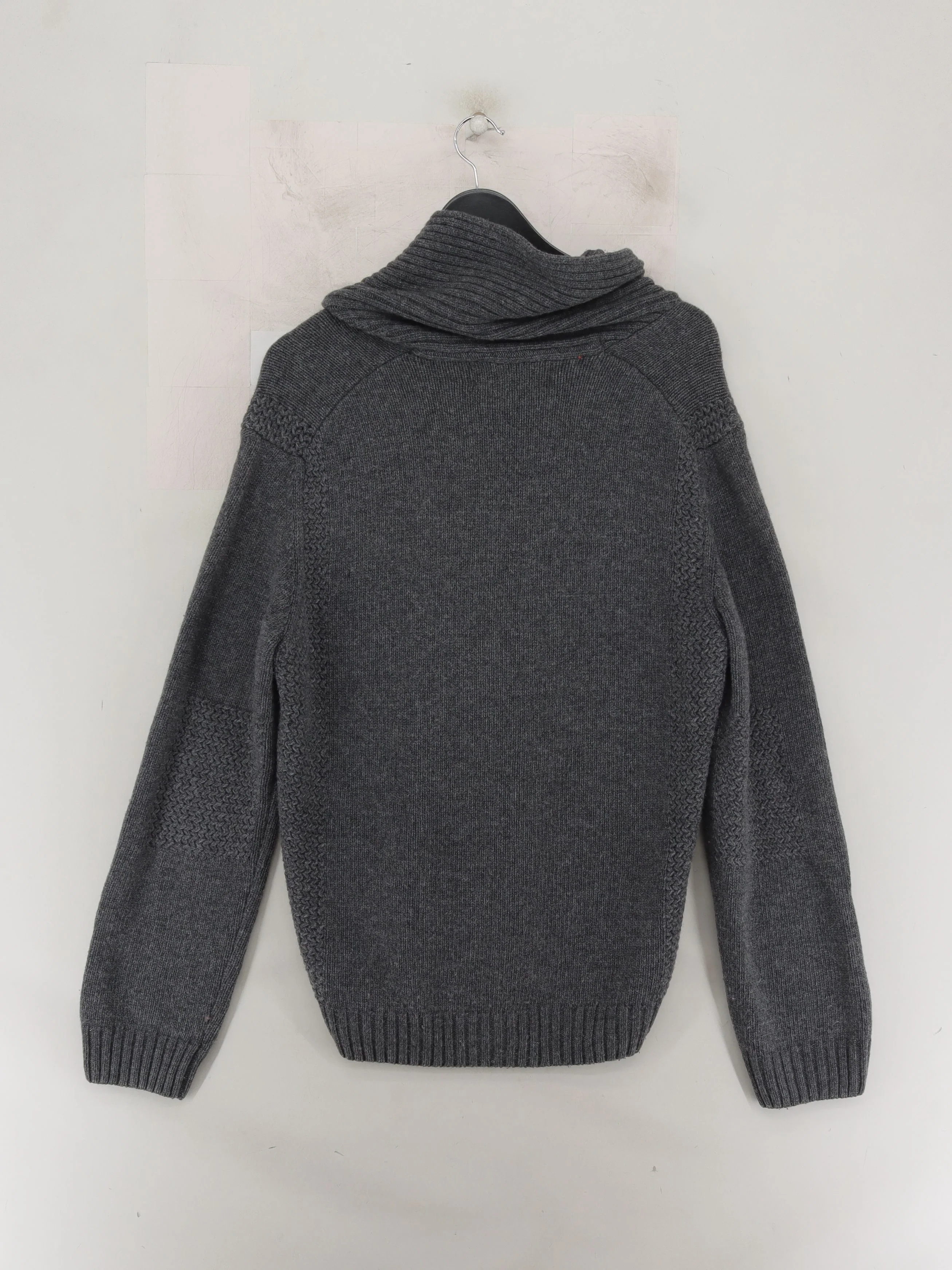 Lyle & Scott Men's Cardigan M Grey Wool with Polyamide Collared Cardigan - Image 2
