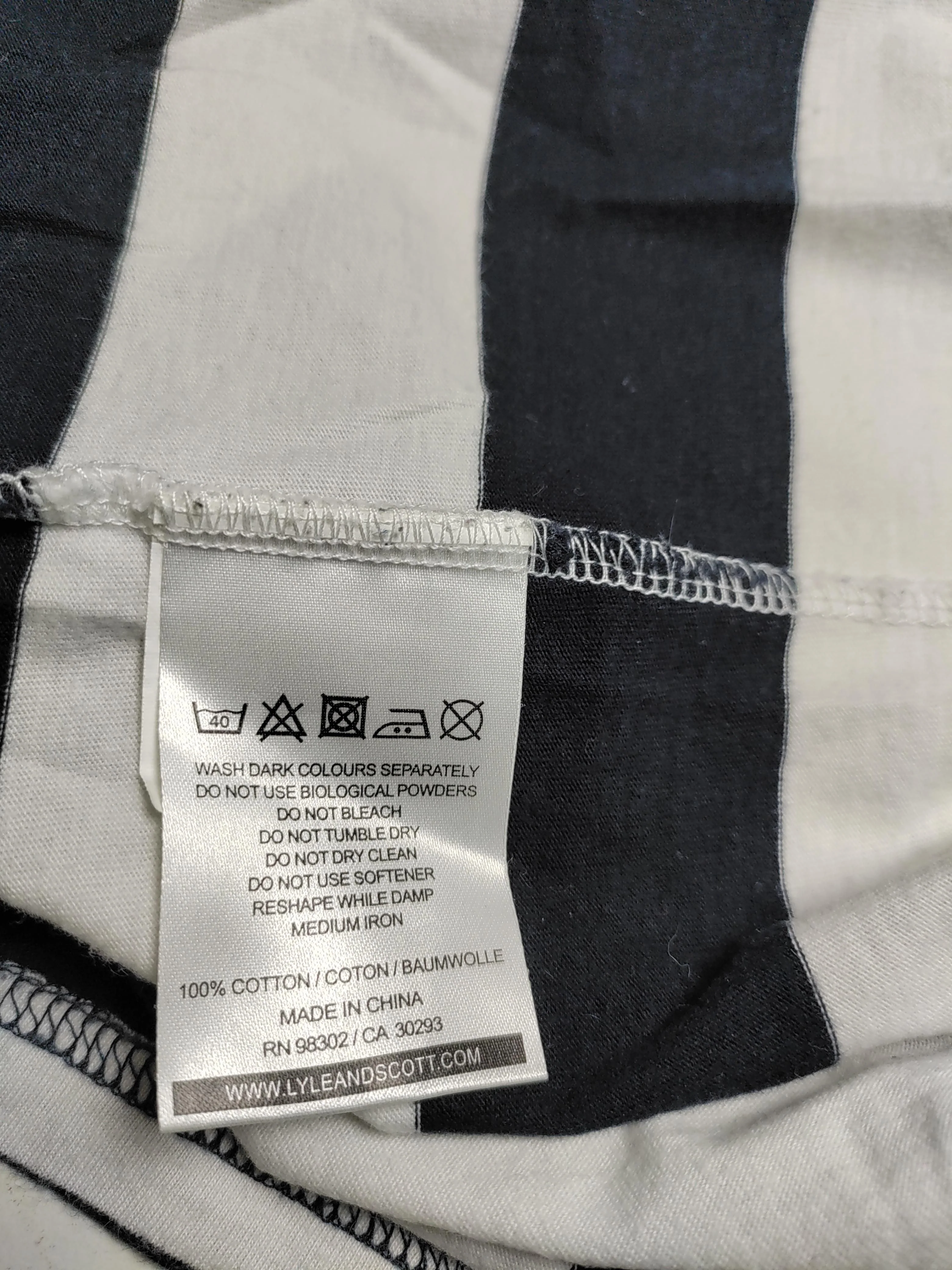 Lyle & Scott Men's T-Shirt XL Blue Striped 100% Cotton Basic - Image 6