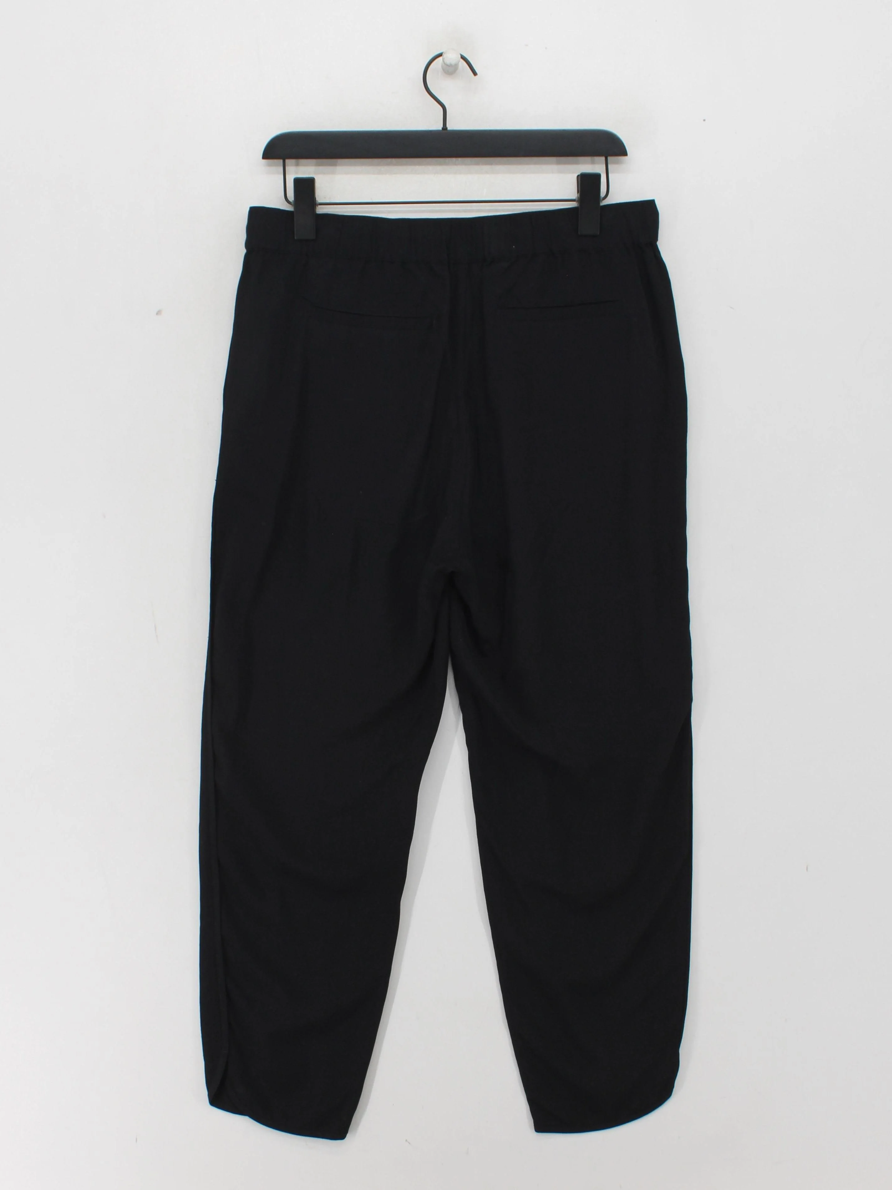 Madewell Women's Sports Bottoms M Black 100% Viscose Tapered Sweatpants - Image 2