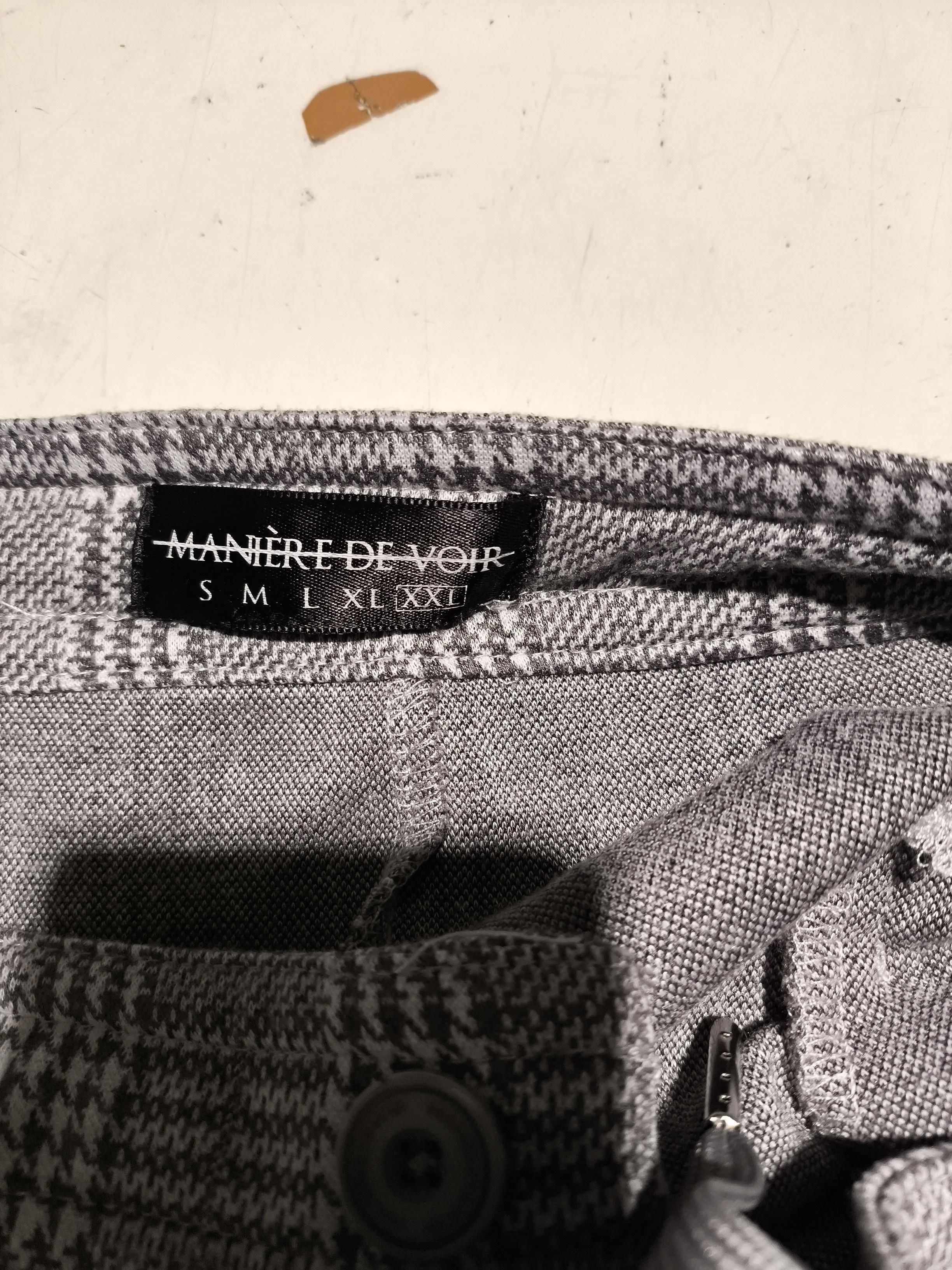 Maniere De Voir Men's Shorts XXL Grey Checkered Polyester with Spandex Chino - Image 5