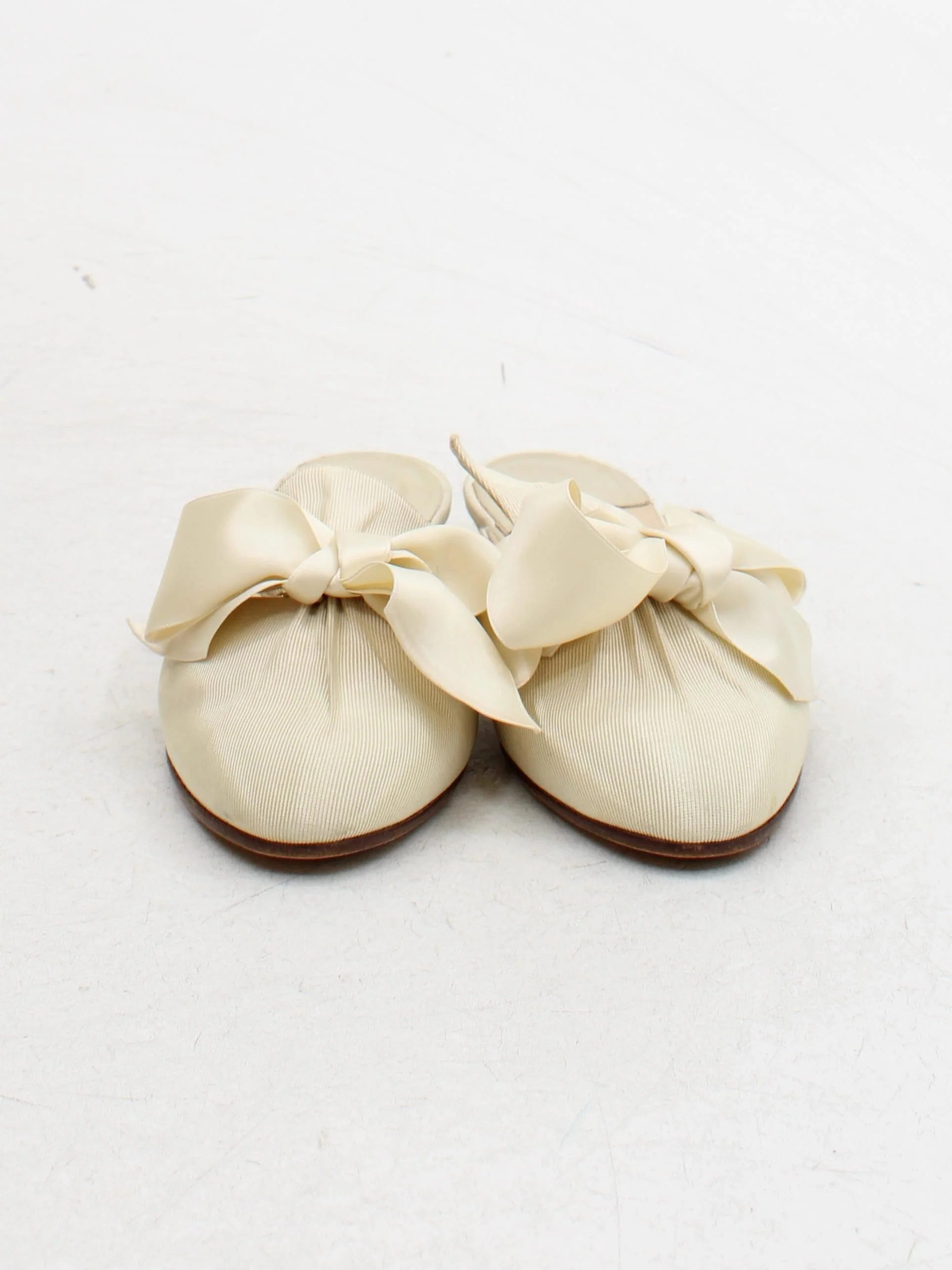 Manolo Blahnik Women's Flat Shoes UK 4 Cream Other with Leather Slider - Image 2