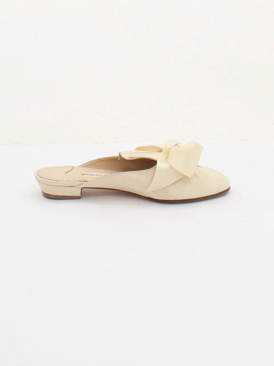 Manolo Blahnik Women's Flat Shoes UK 4 Cream Other with Leather Slider - Image 5