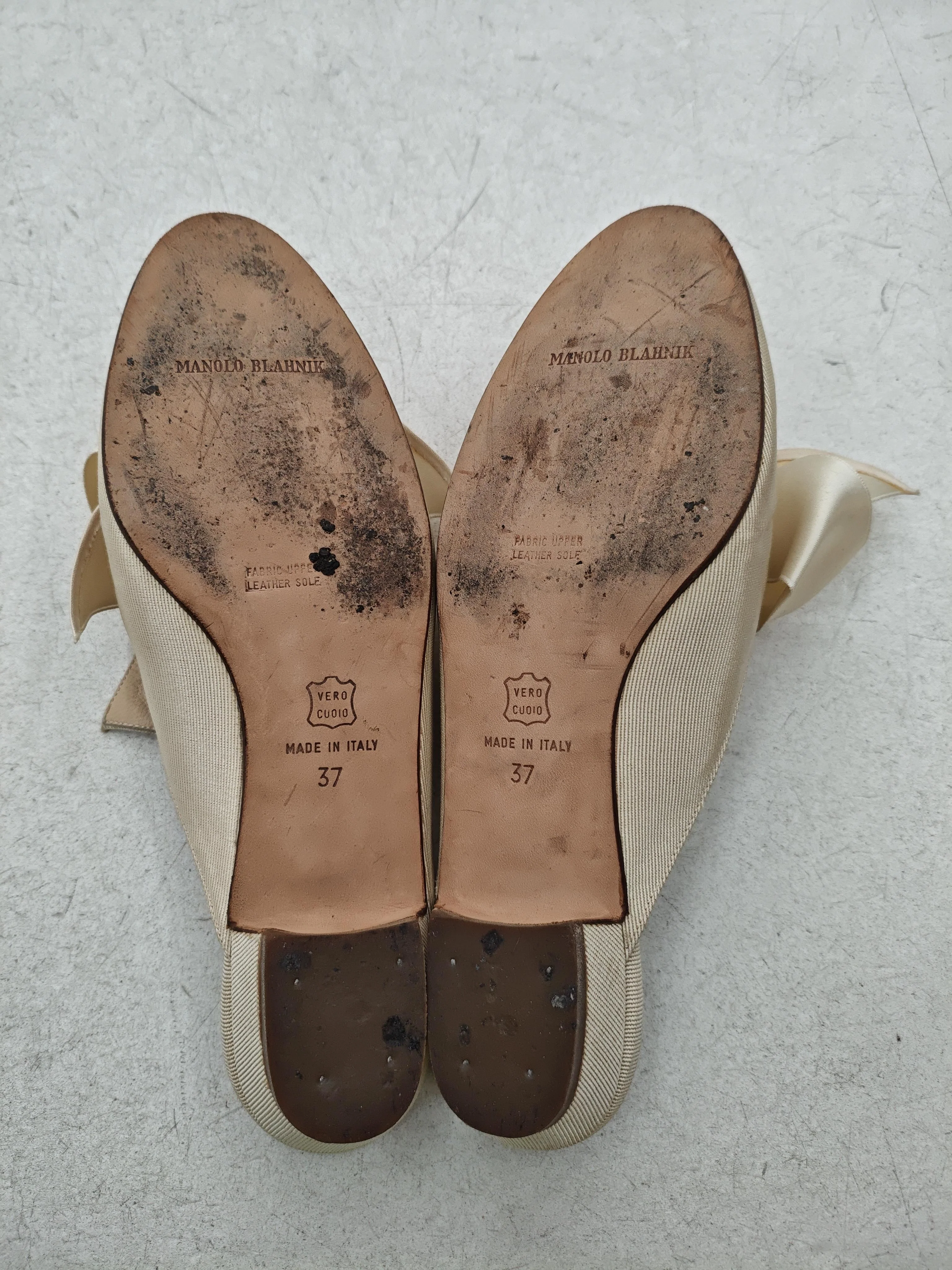 Manolo Blahnik Women's Flat Shoes UK 4 Cream Other with Leather Slider - Image 7