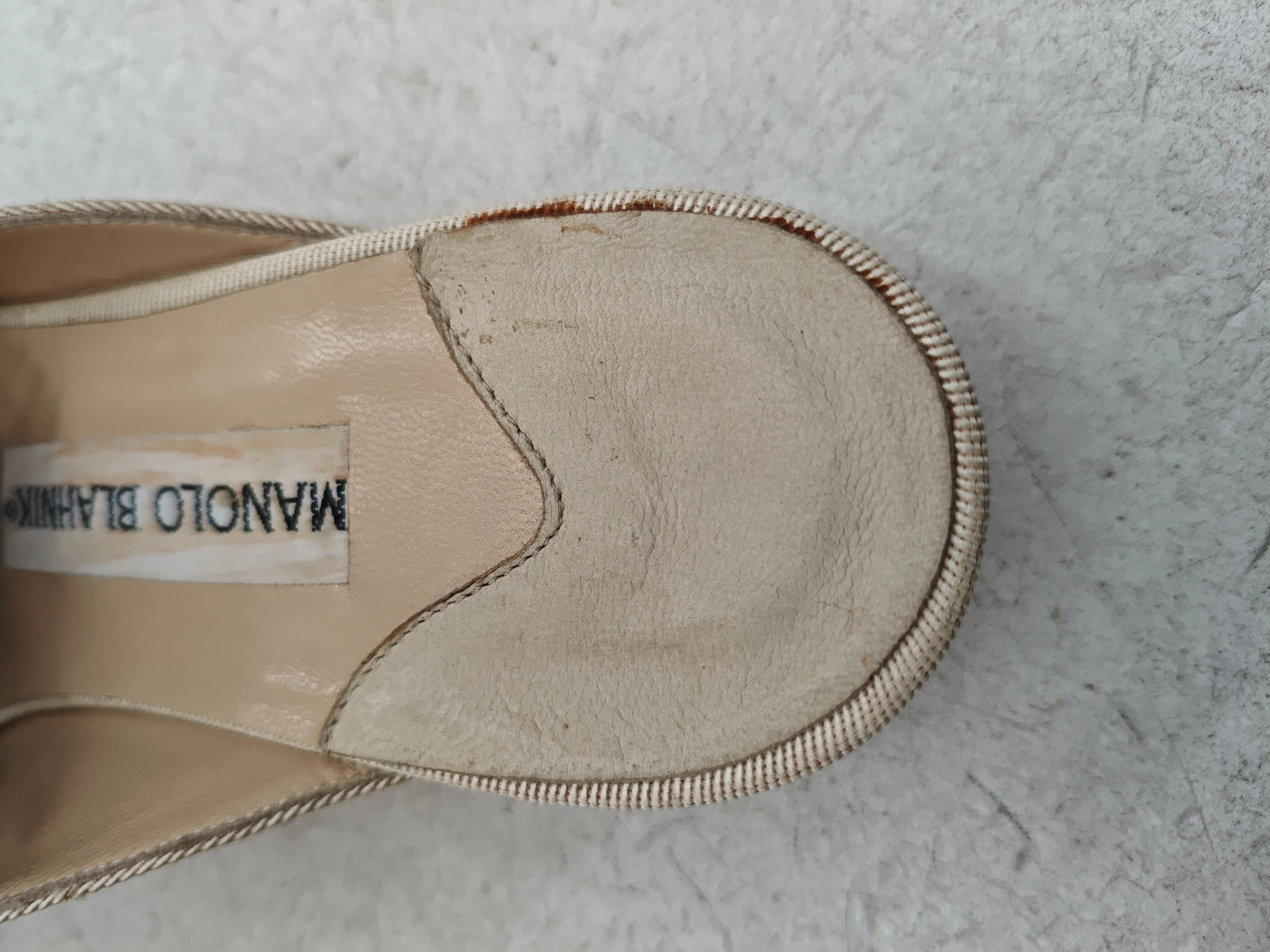 Manolo Blahnik Women's Flat Shoes UK 4 Cream Other with Leather Slider - Image 8