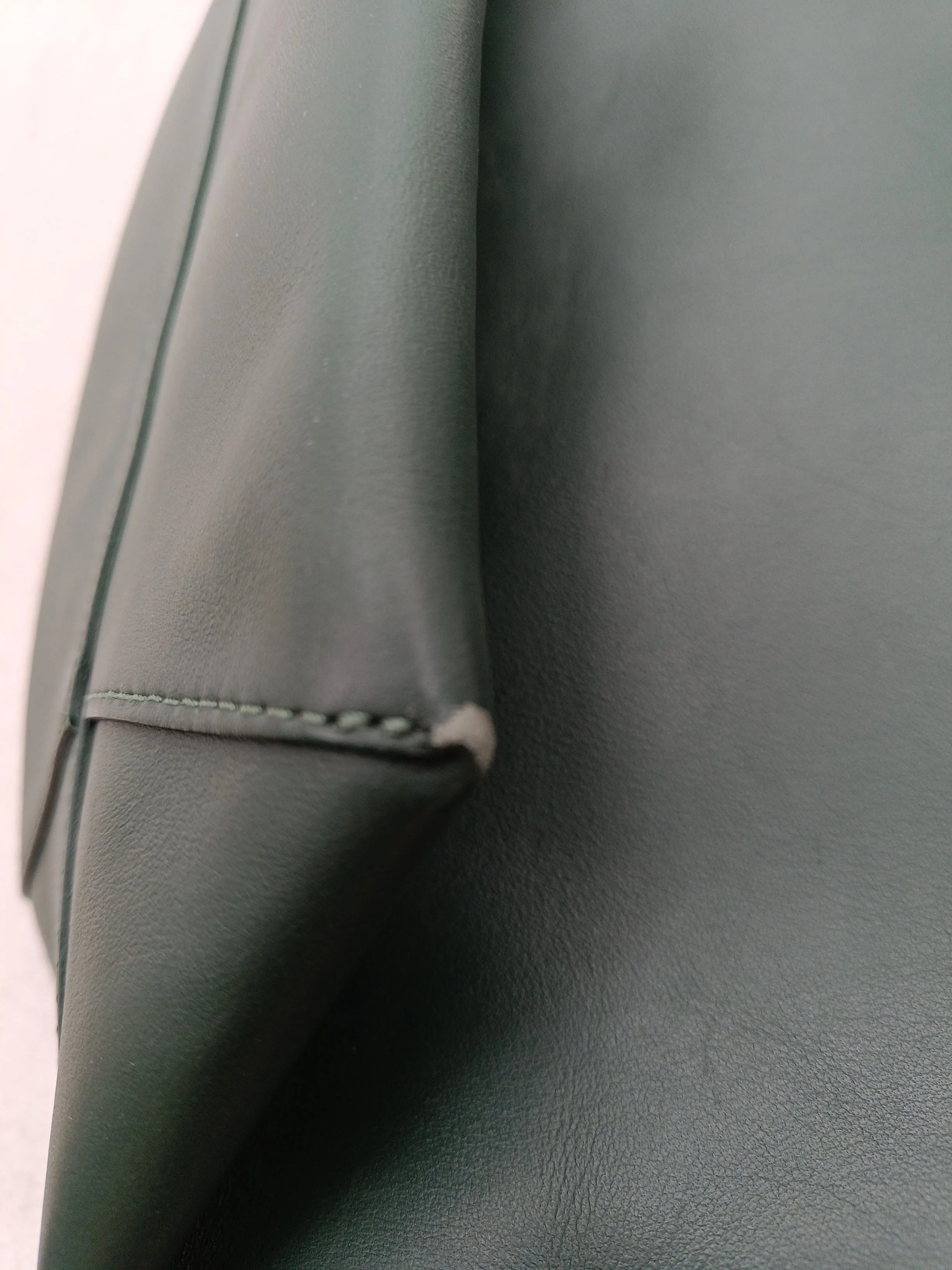 Mansur Gavriel Women's Bag Green 100% Leather Shoulder Bag - Image 6