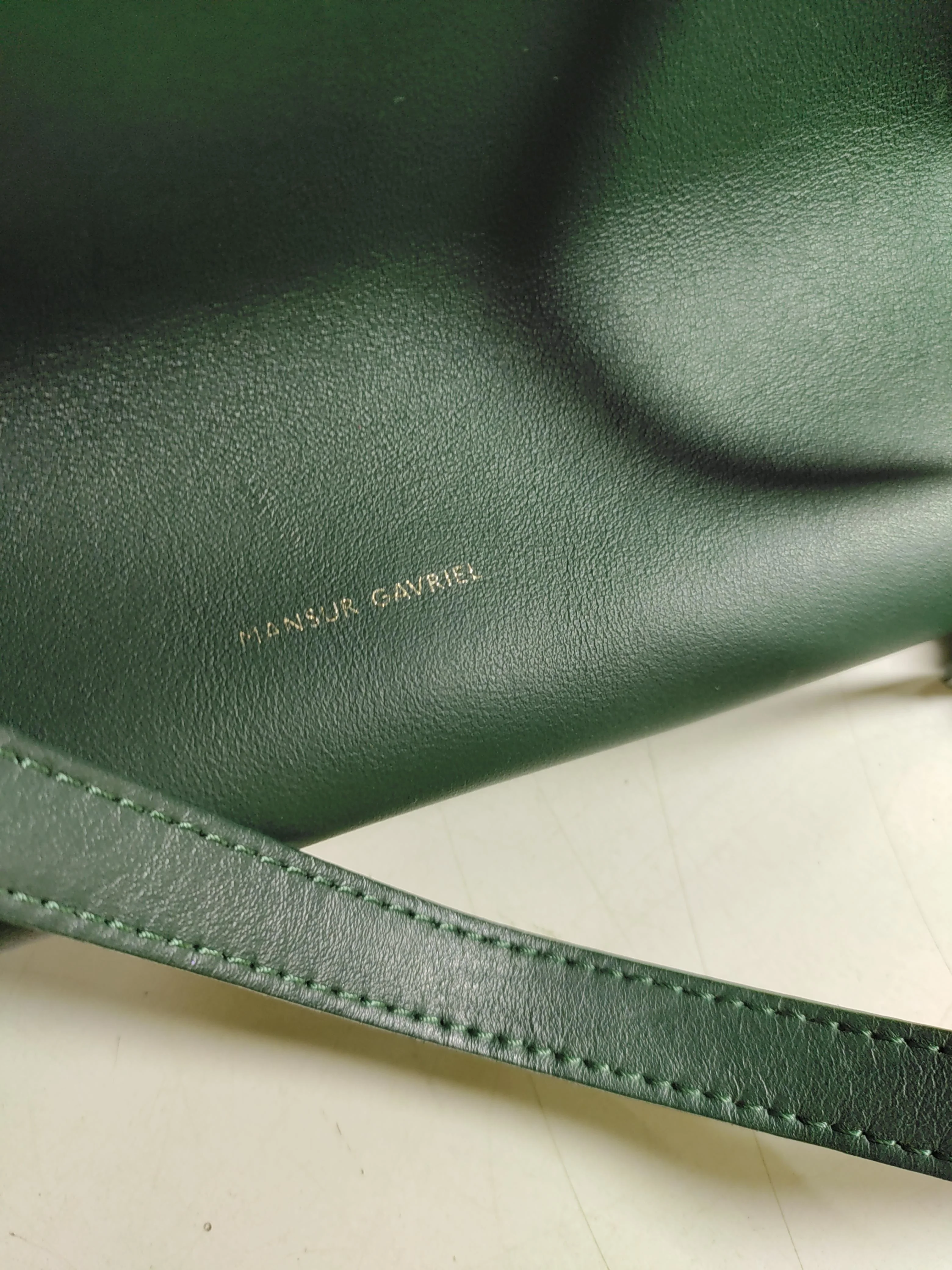 Mansur Gavriel Women's Bag Green 100% Leather Shoulder Bag - Image 7