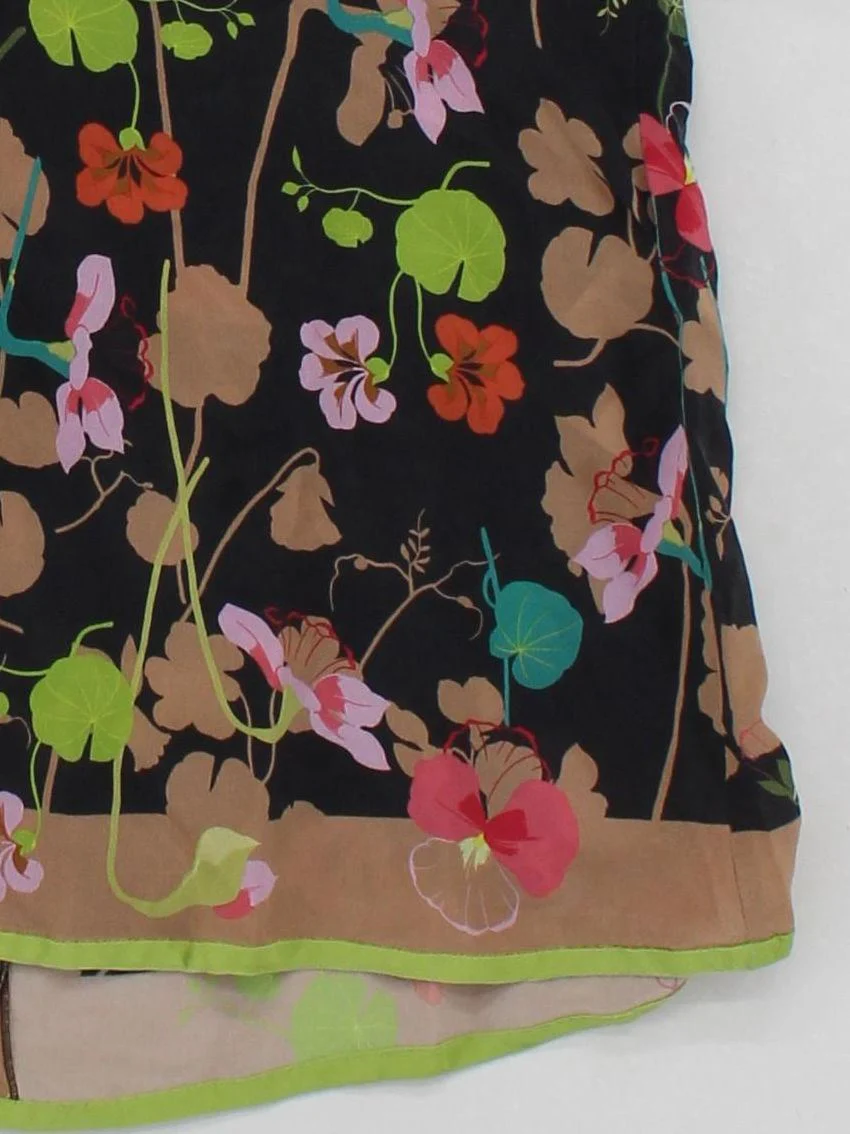 Marc Cain Women's Top M Black Floral 100% Silk Short Sleeve V-Neck Basic - Image 4