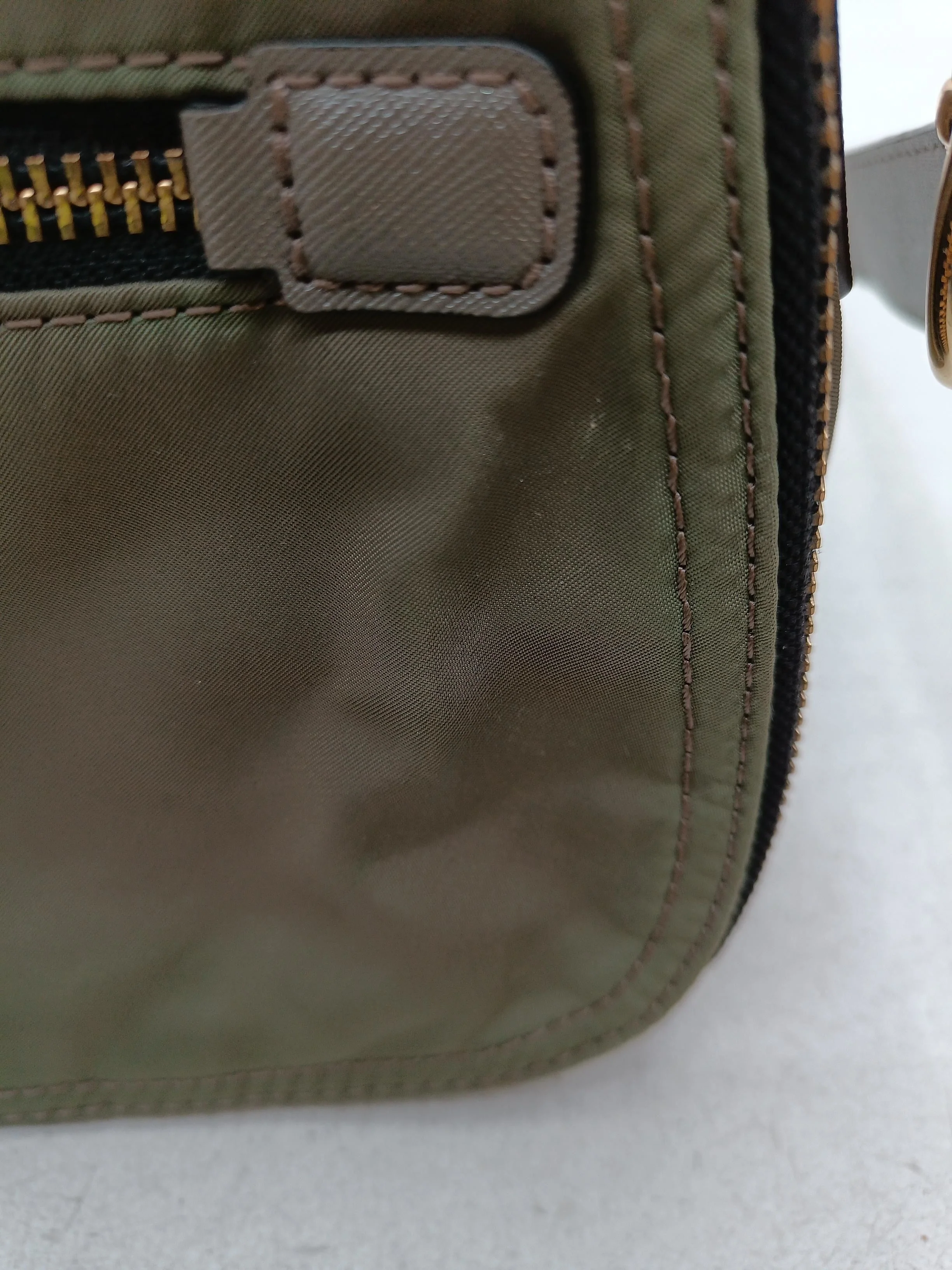 Marc Jacobs Women's Bag Green 100% Nylon Crossbody - Image 3