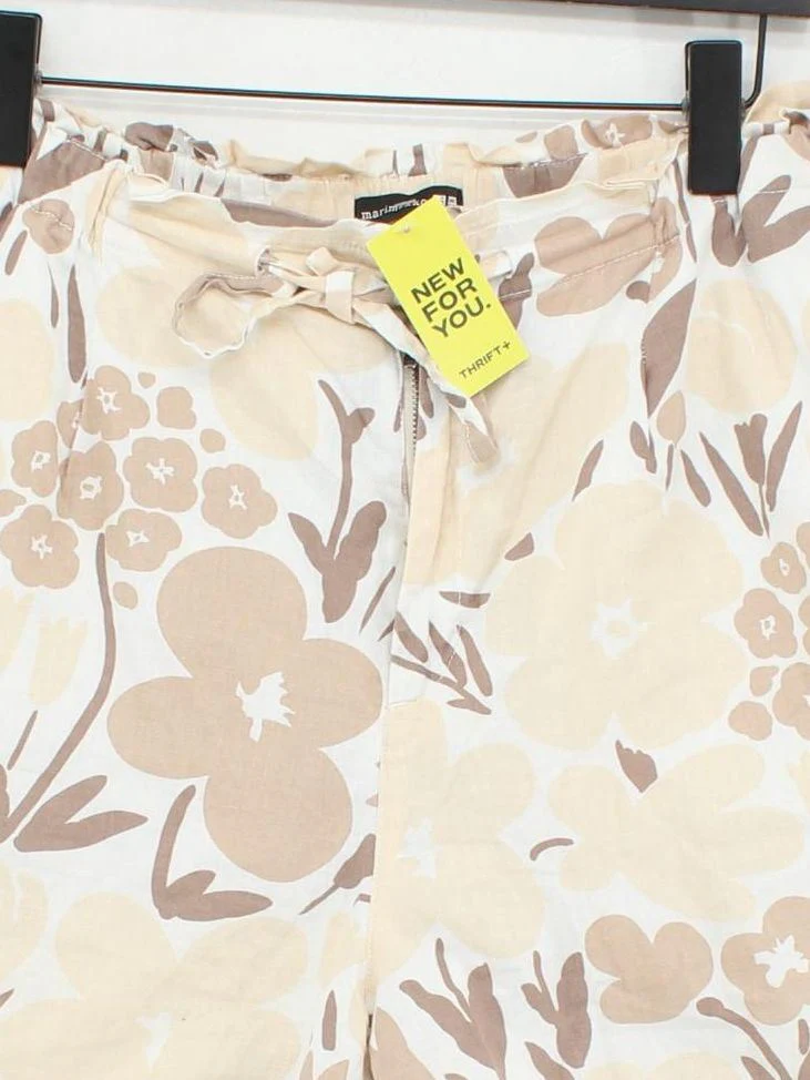 Marimekko And Uniqlo Women's Shorts L Cream Floral Cotton with Linen Mom - Image 3