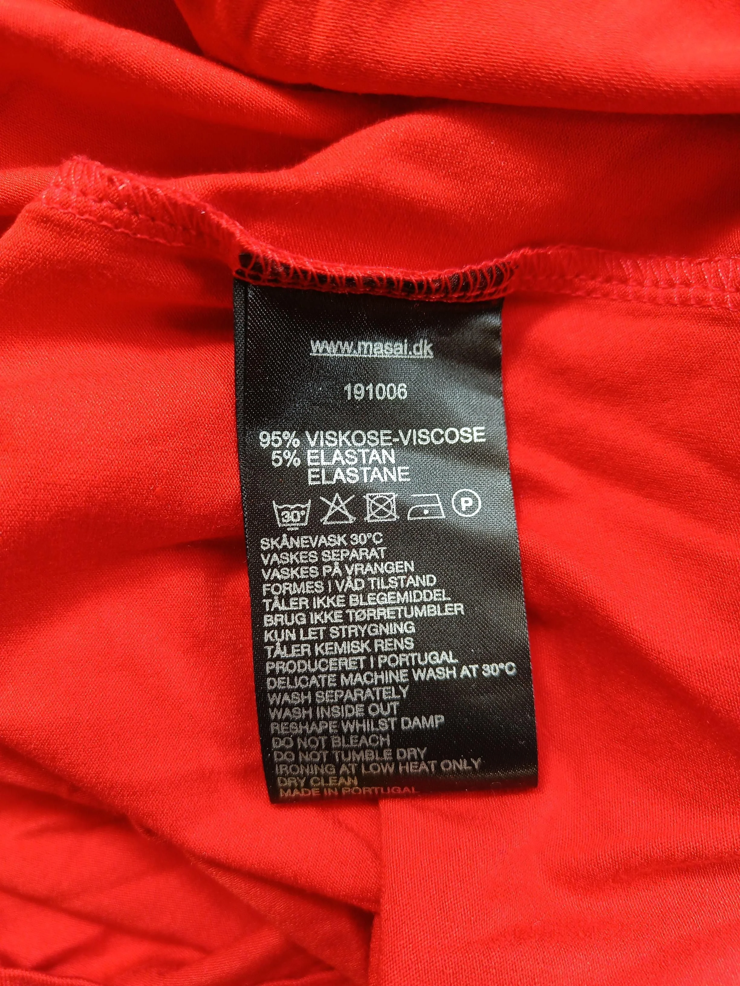Masai Wrap Midi Dress M in Red - Image 6