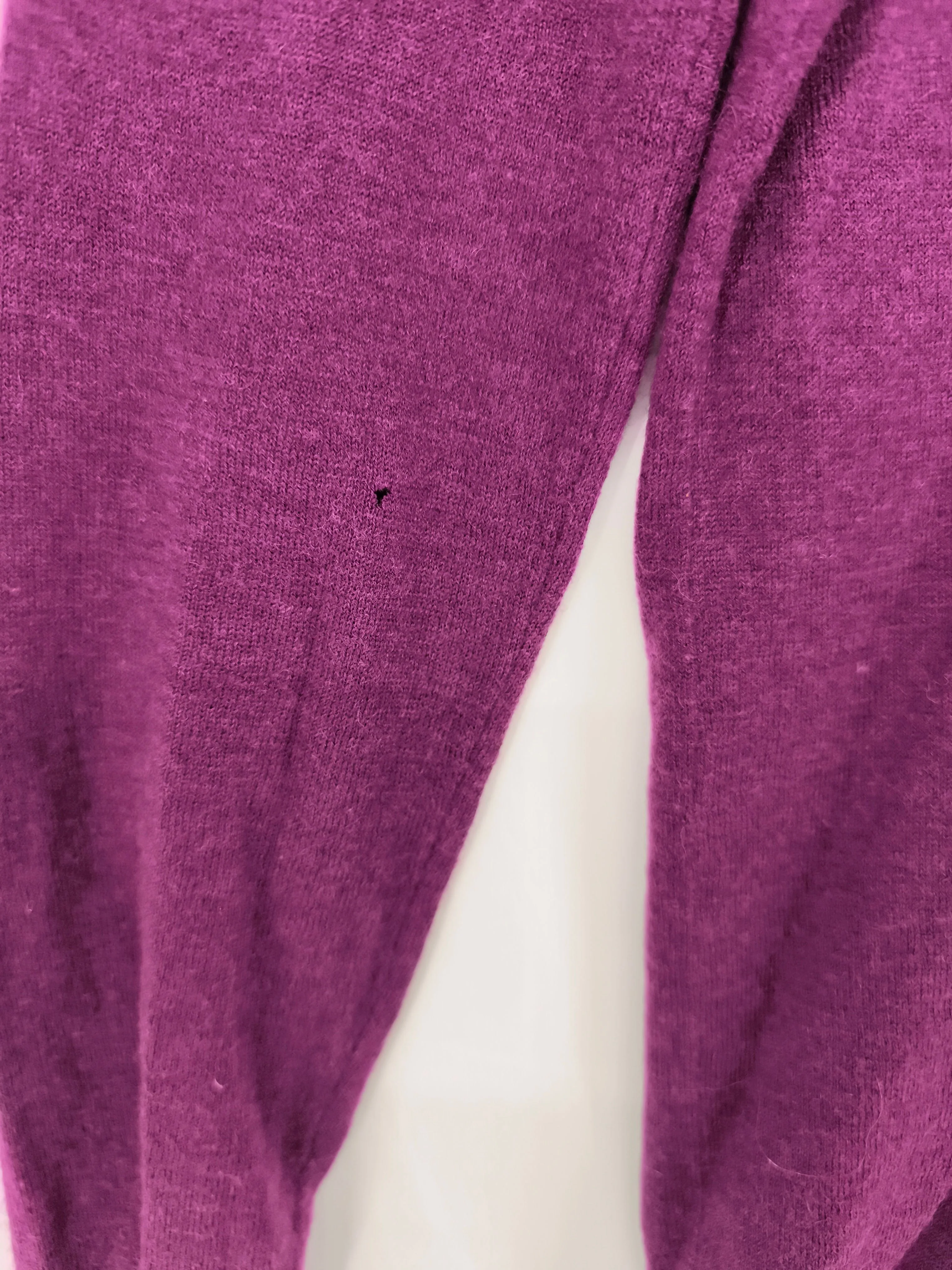 Massimo Dutti Men's Jumper M Purple 100% Other V-Neck Pullover - Image 5