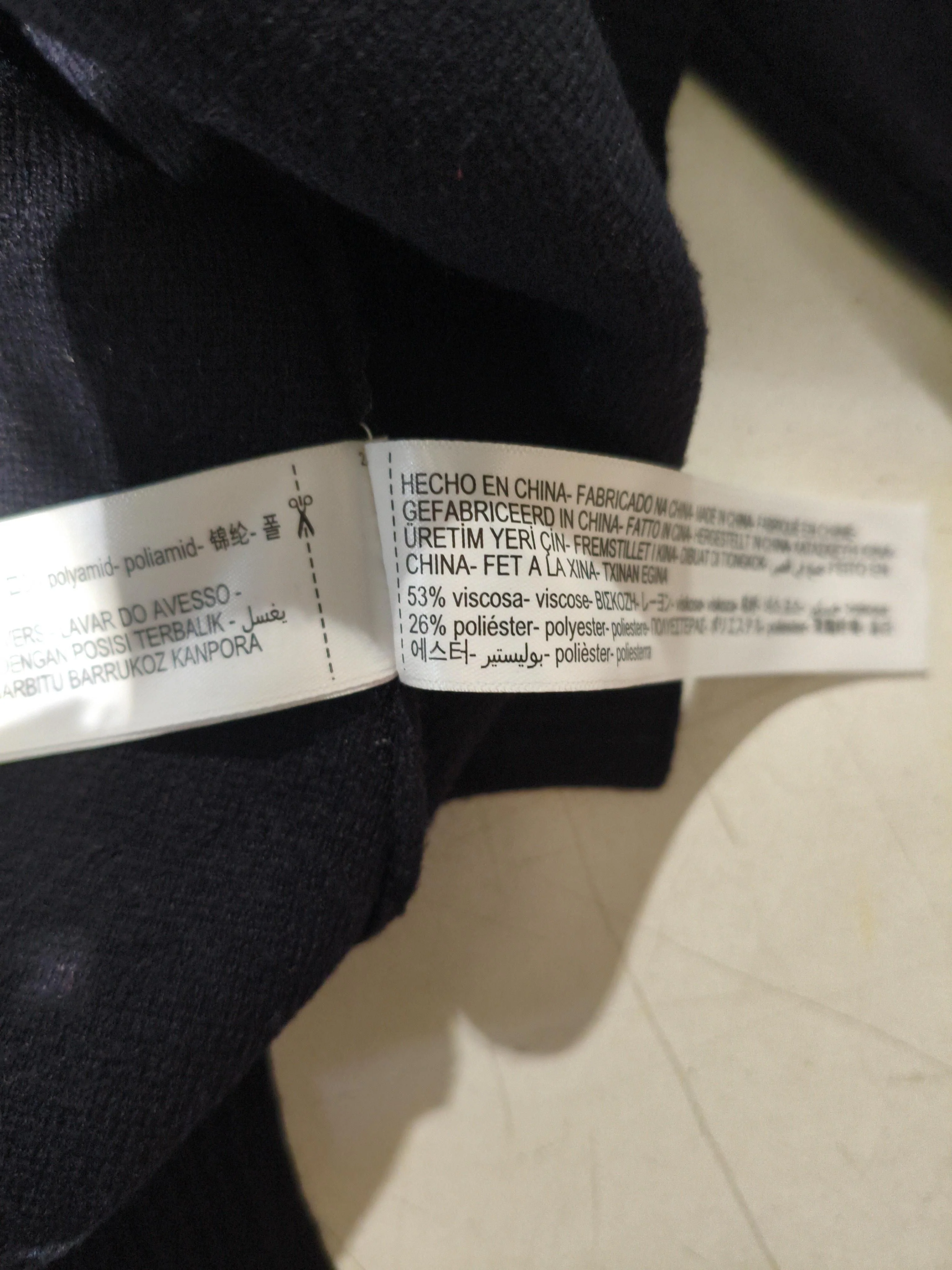 Massimo Dutti Women's Cardigan L Black Viscose with Polyester V-Neck Cardigan - Image 6