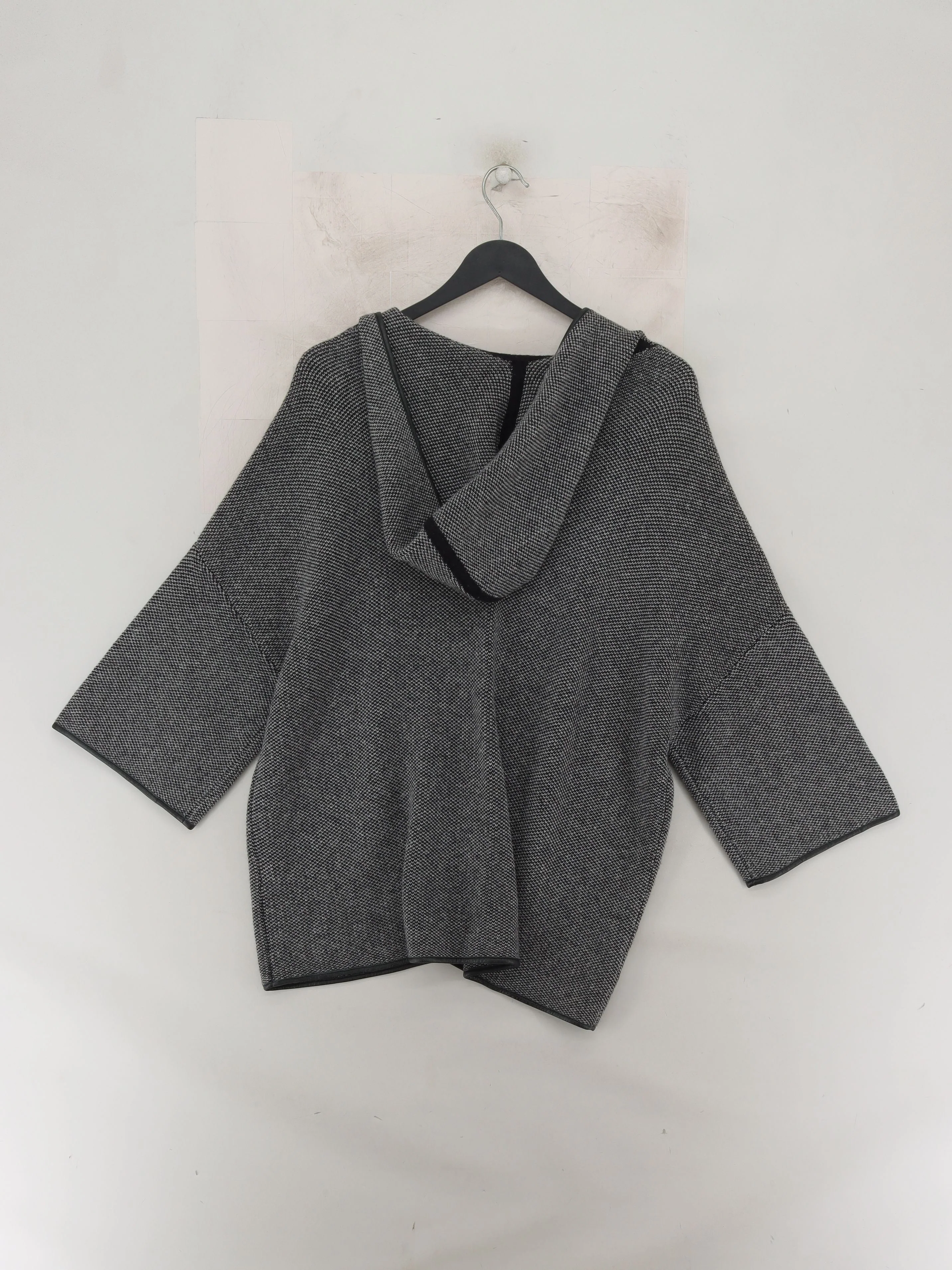 Massimo Dutti Women's Cardigan S Grey Wool with Viscose V-Neck Cardigan - Image 2