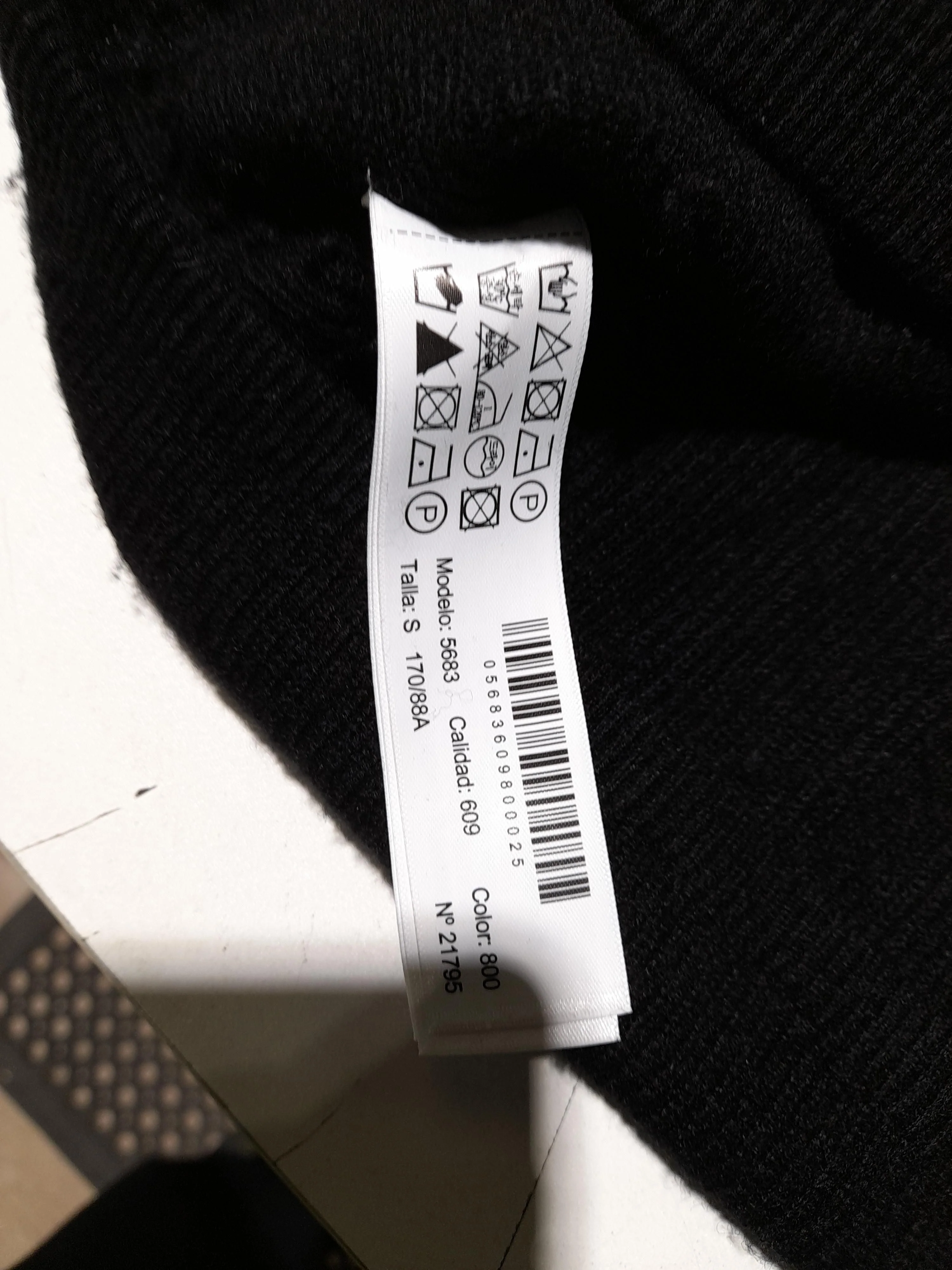 Massimo Dutti Women's Jumper S Black 100% Other V-Neck Pullover - Image 6