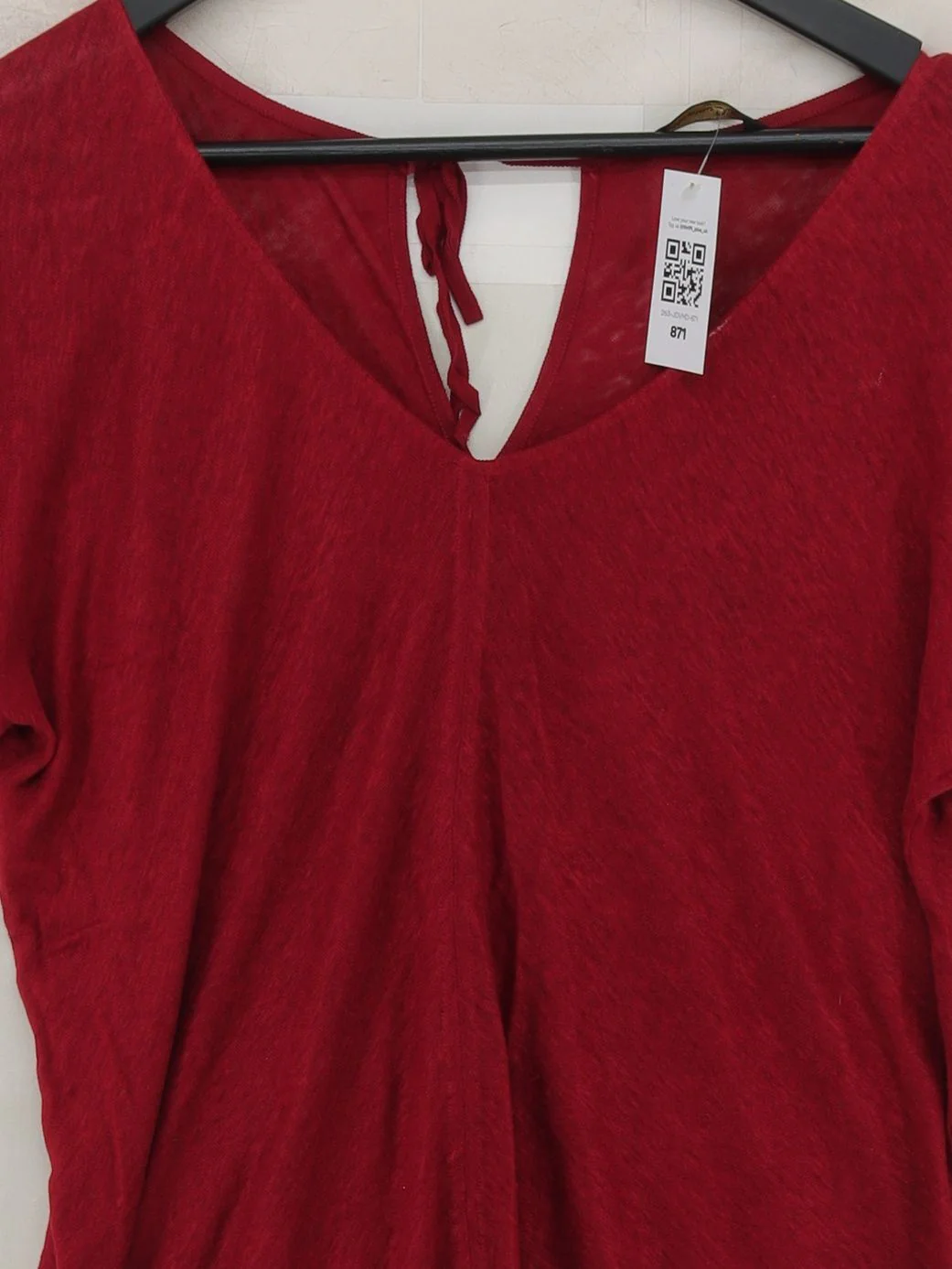 Massimo Dutti Women's T-Shirt L Red 100% Linen Short Sleeve V-Neck Basic - Image 3