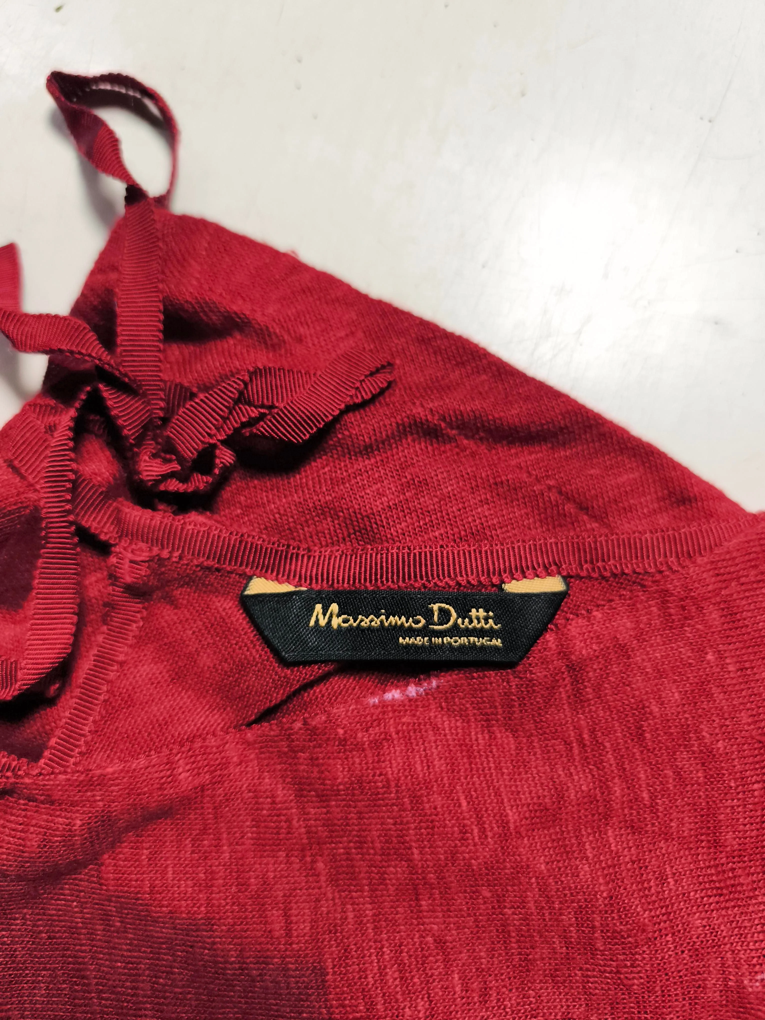 Massimo Dutti Women's T-Shirt L Red 100% Linen Short Sleeve V-Neck Basic - Image 5
