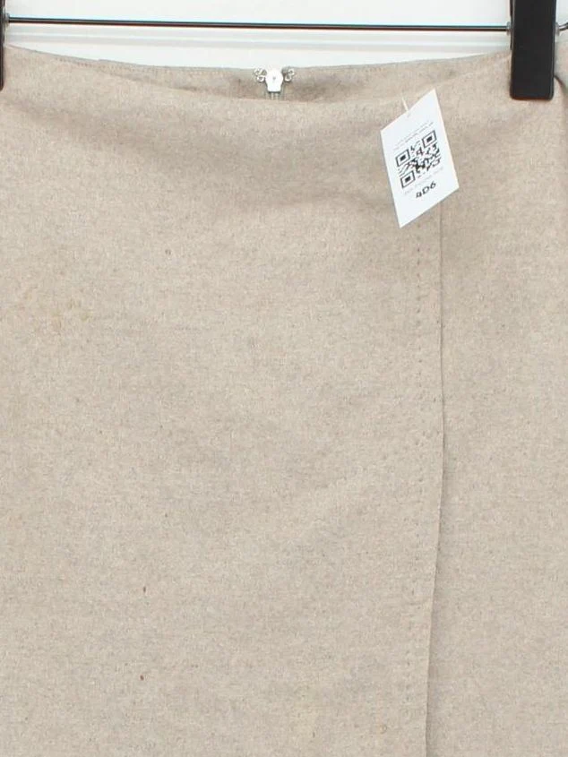 Max Mara Women's Midi Skirt L Tan 100% Other Midi Wrap - Image 3