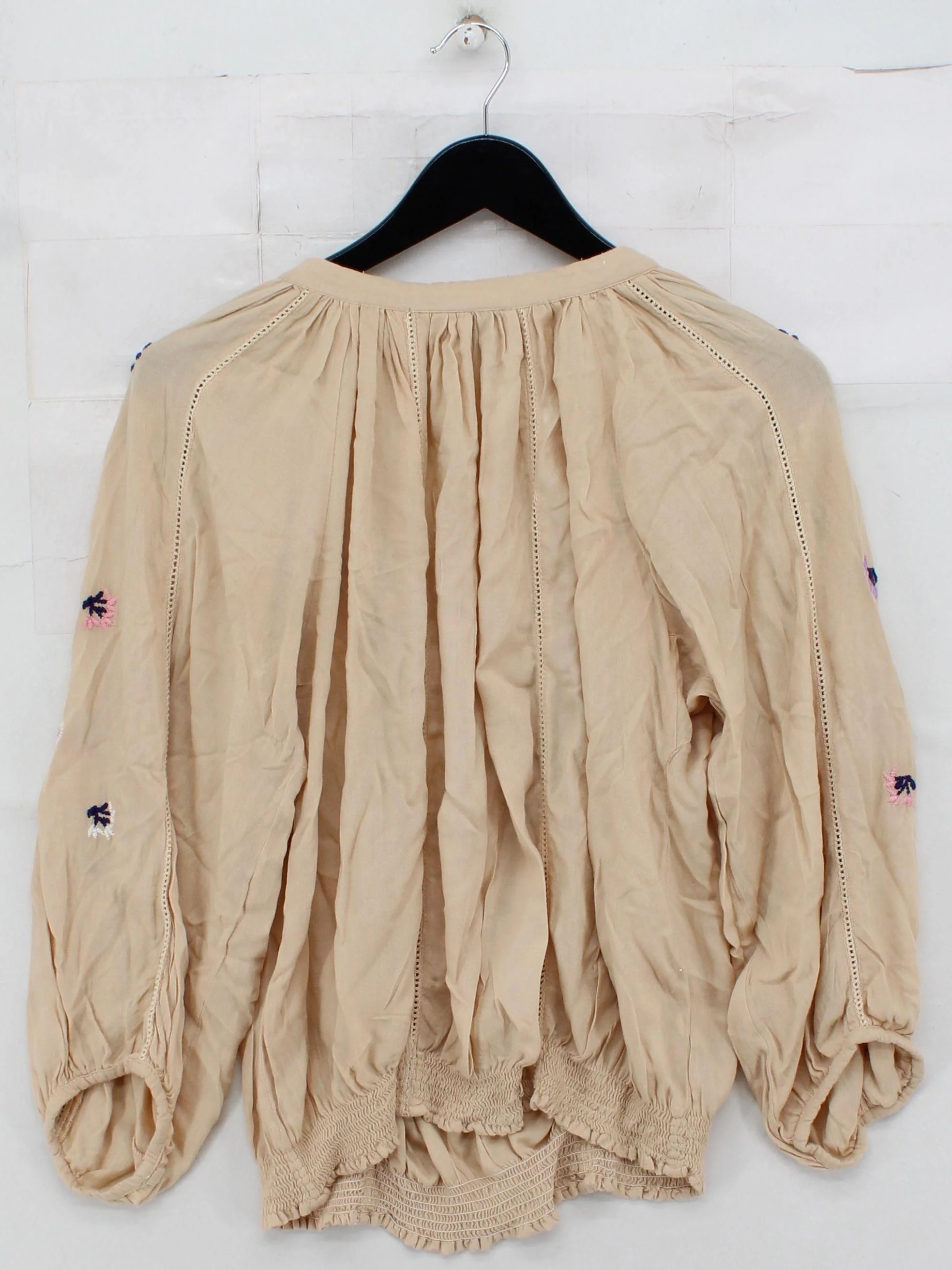 Melissa Odabash Women's Blouse Cream Floral 100% Viscose 3/4 Sleeve V-Neck Basic - Image 2
