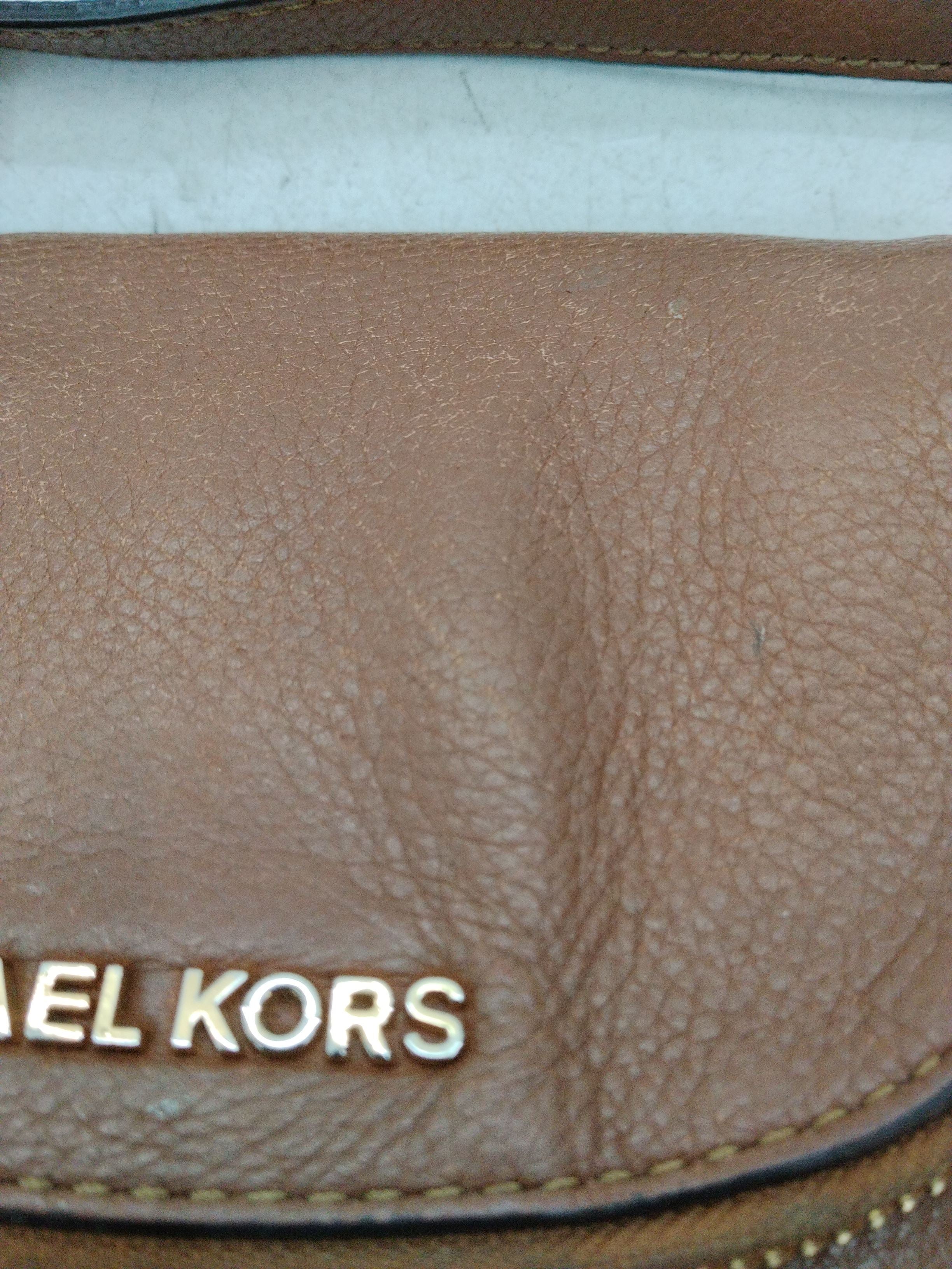 Michael Kors Women's Bag Tan 100% Leather Crossbody - Image 5