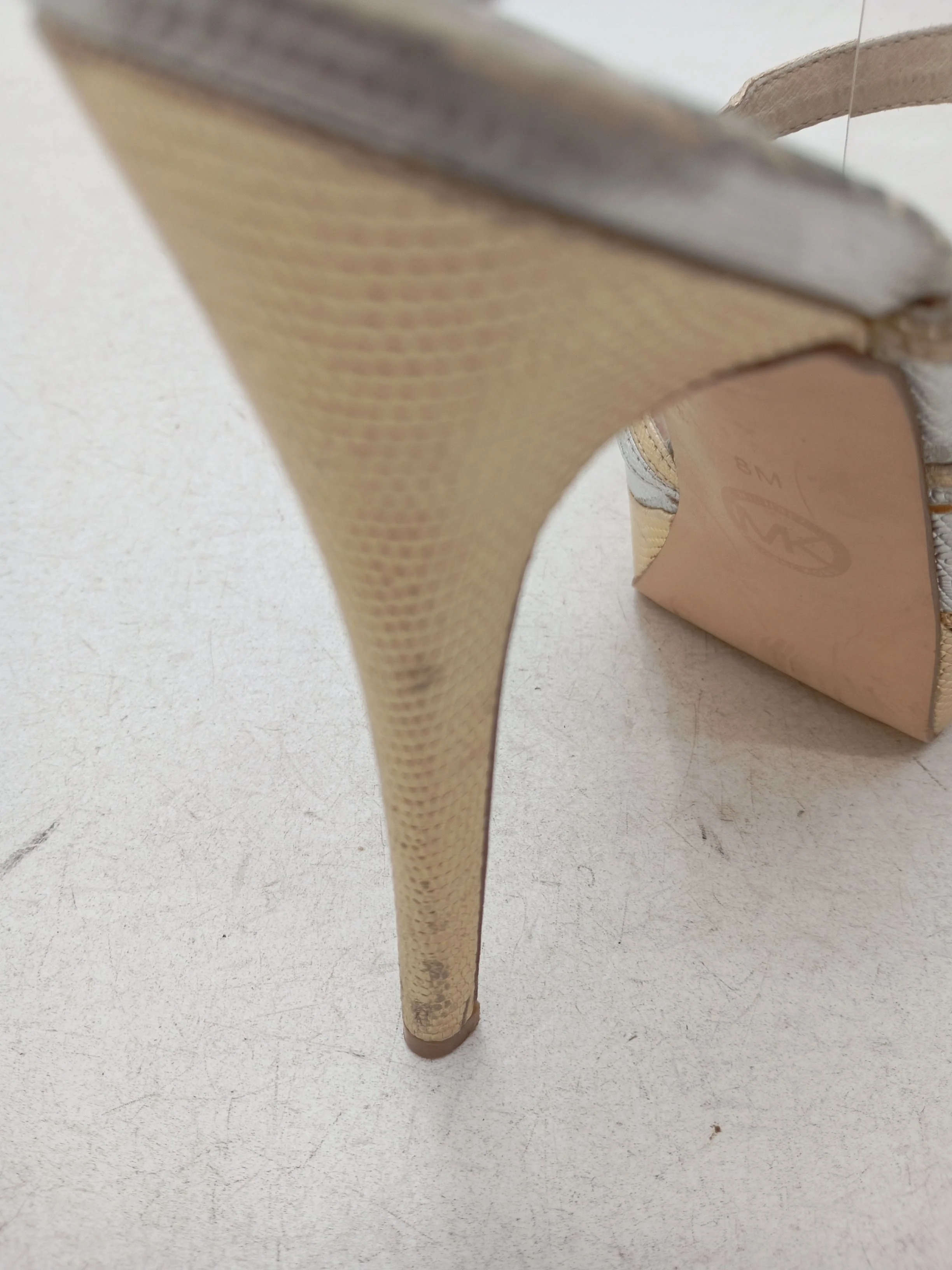 Michael Kors Women's Heels UK 6 Gold 100% Faux Leather Platform - Image 8
