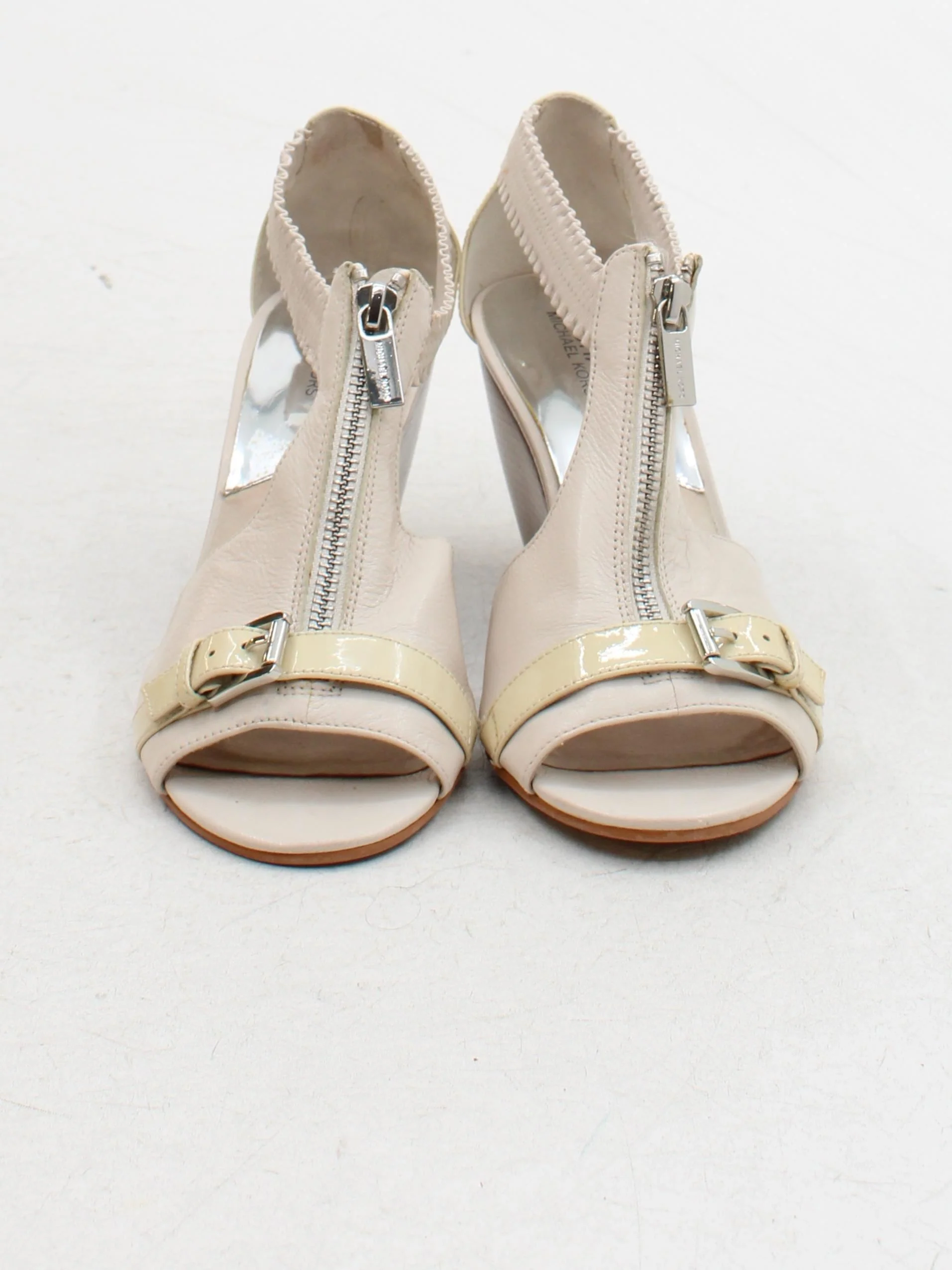 Michael Kors Women's Sandals UK 7 Cream Leather with Faux Leather Strappy - Image 2