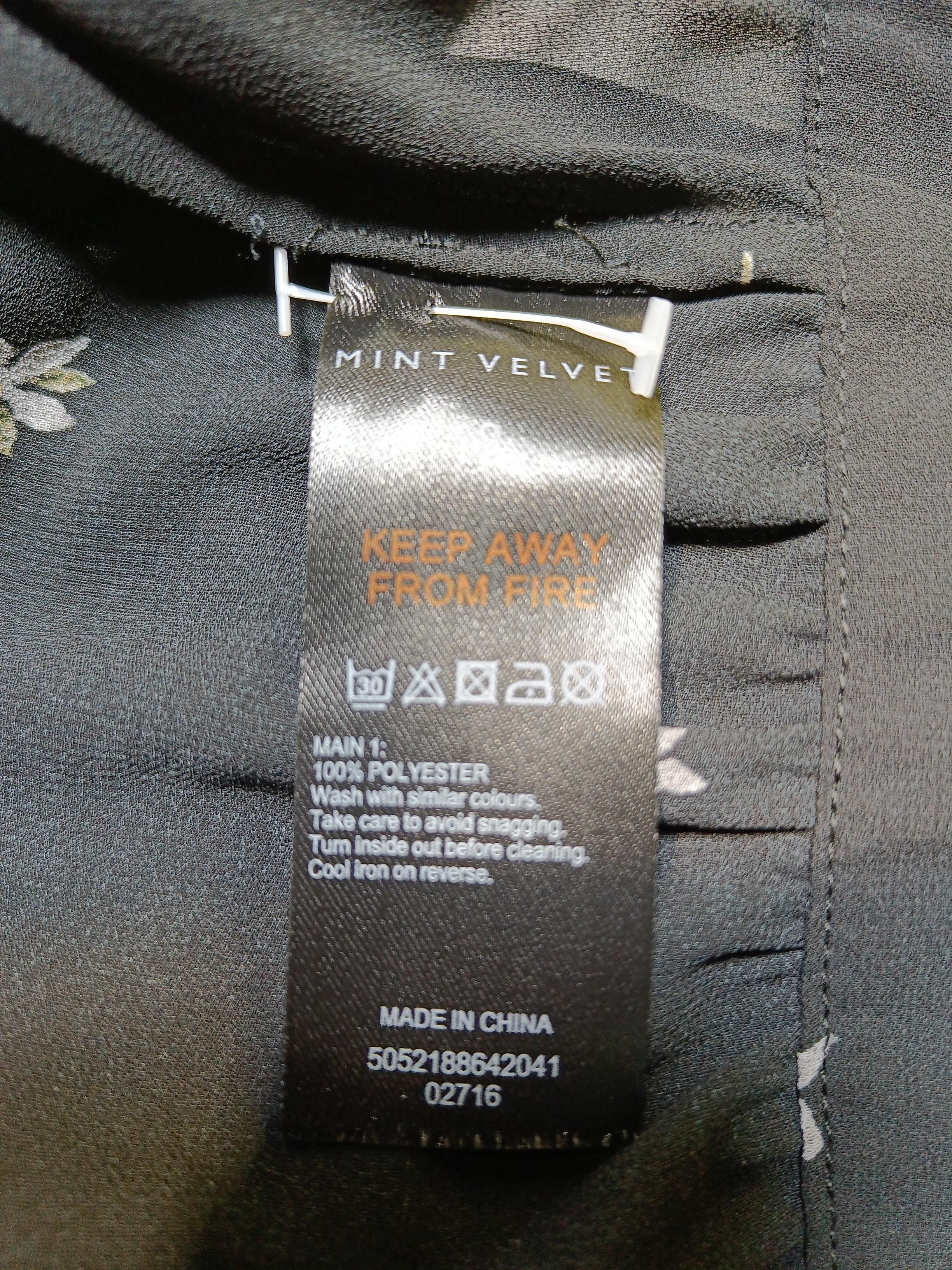 Mint Velvet Maxi Dress UK8 in Black - Image 6