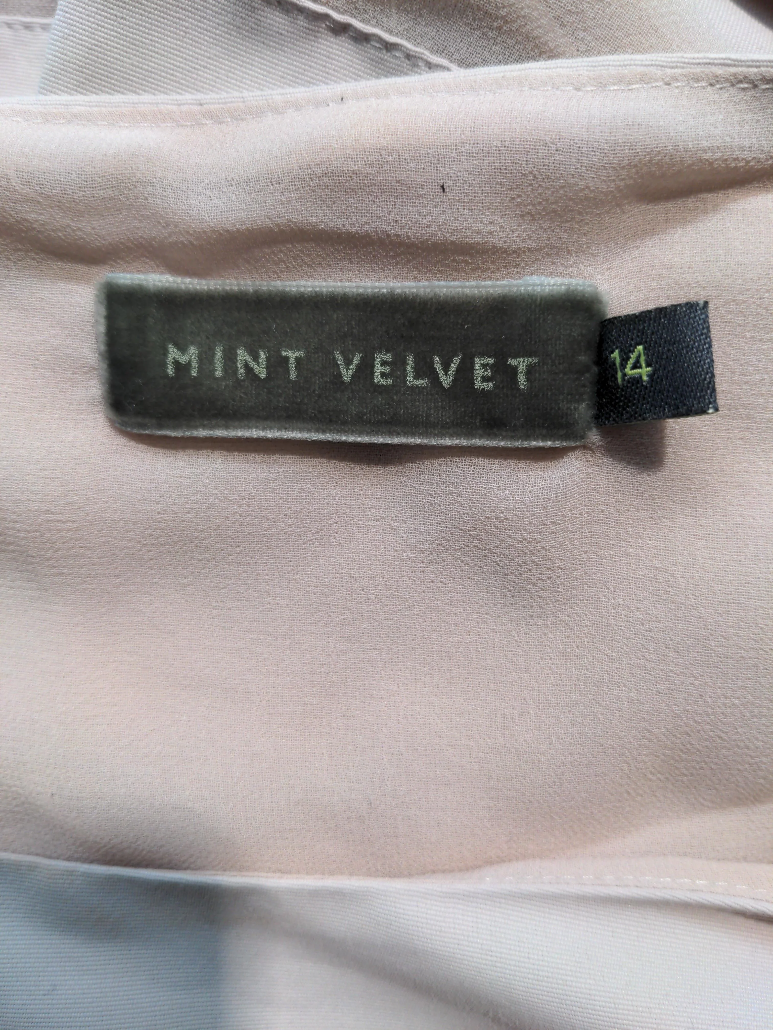 Mint Velvet Skater Mini Dress UK14 in Pink - Image 5