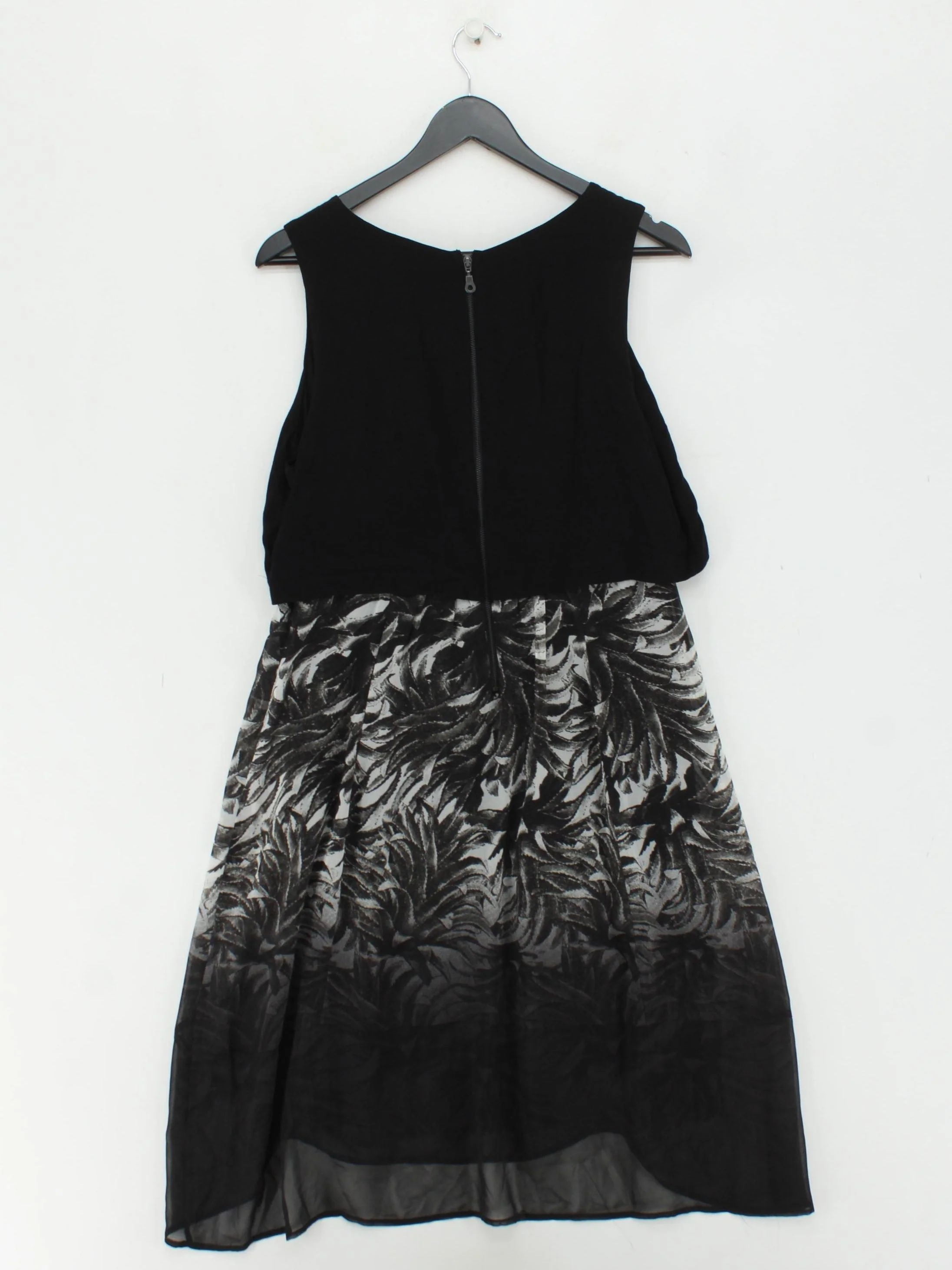 Mint Velvet T-Shirt Midi Dress UK14 in Black - Image 2