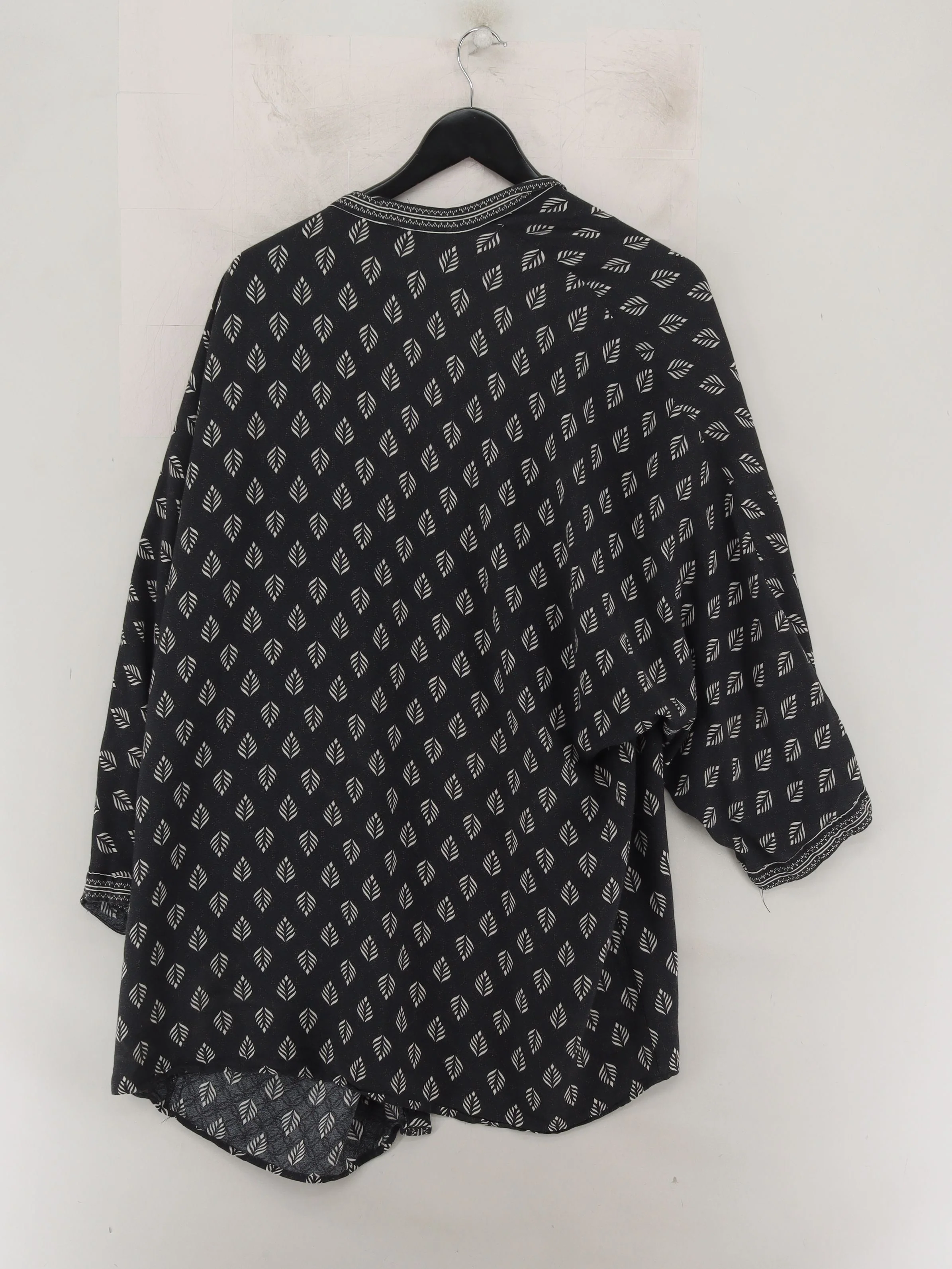Mint Velvet Women's Cardigan S Black 100% Viscose V-Neck Cardigan - Image 2