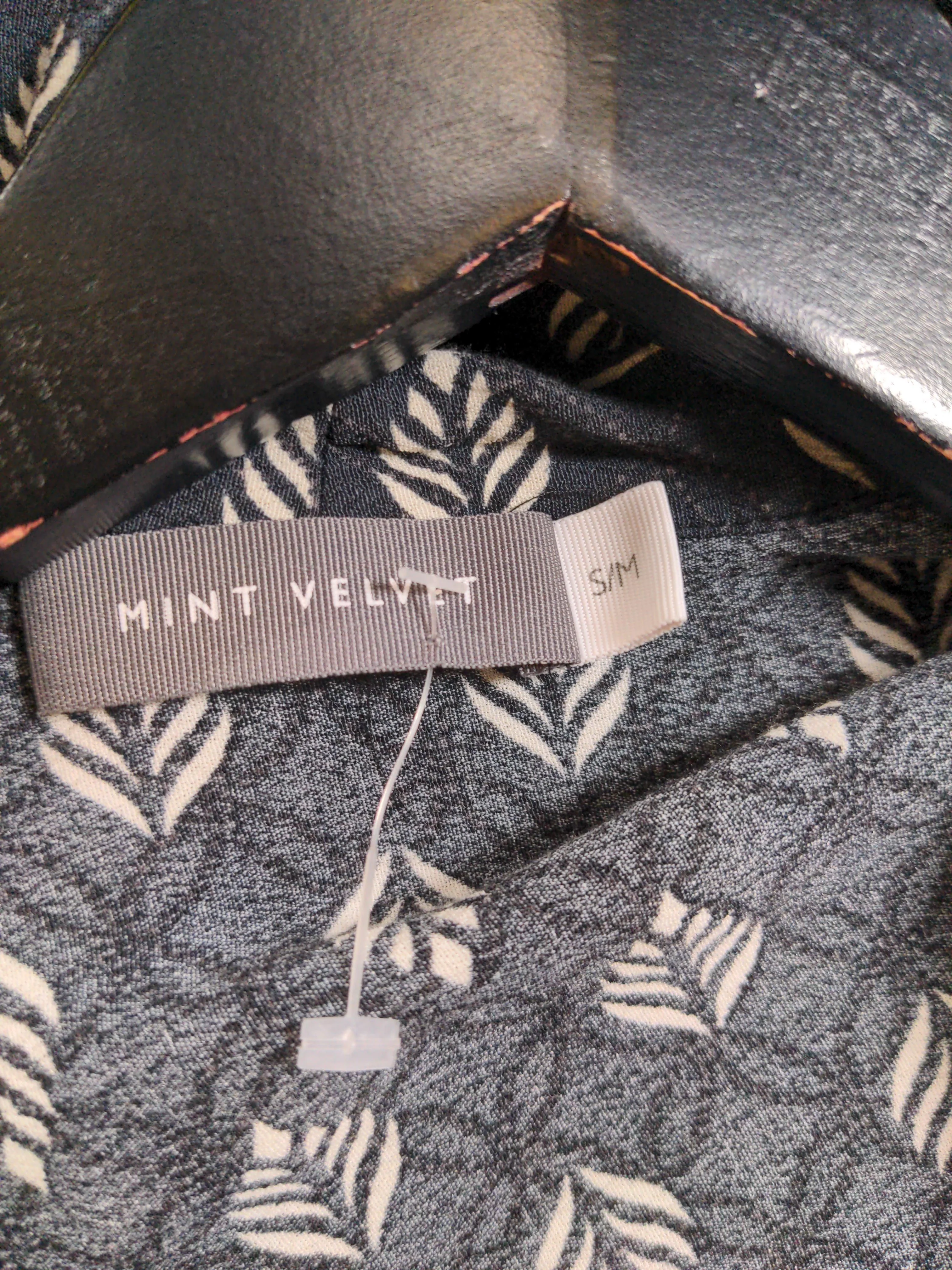 Mint Velvet Women's Cardigan S Black 100% Viscose V-Neck Cardigan - Image 5