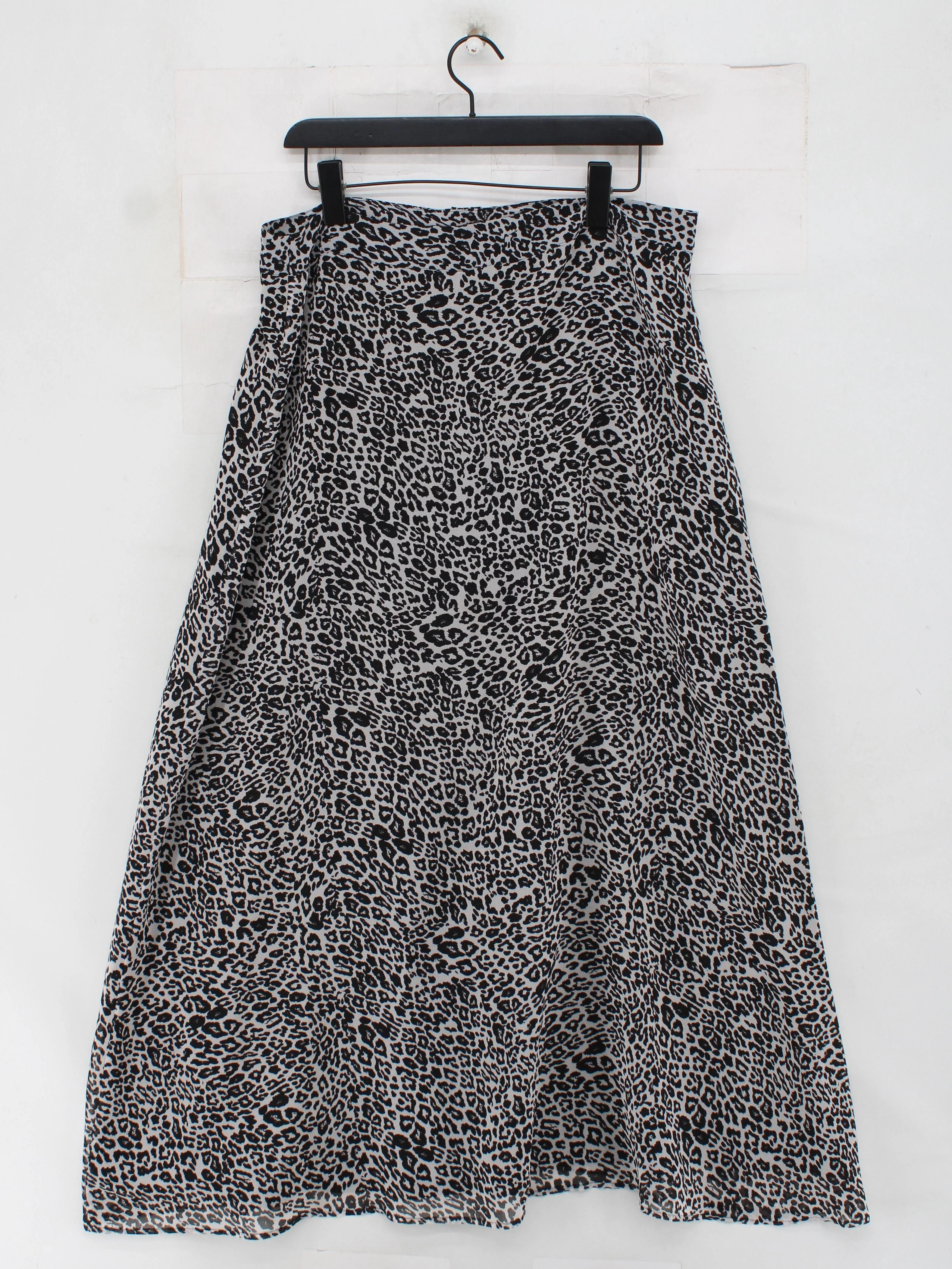 Mint Velvet Women's Maxi Skirt L Grey Animal Print 100% Other Long Maxi - Image 2