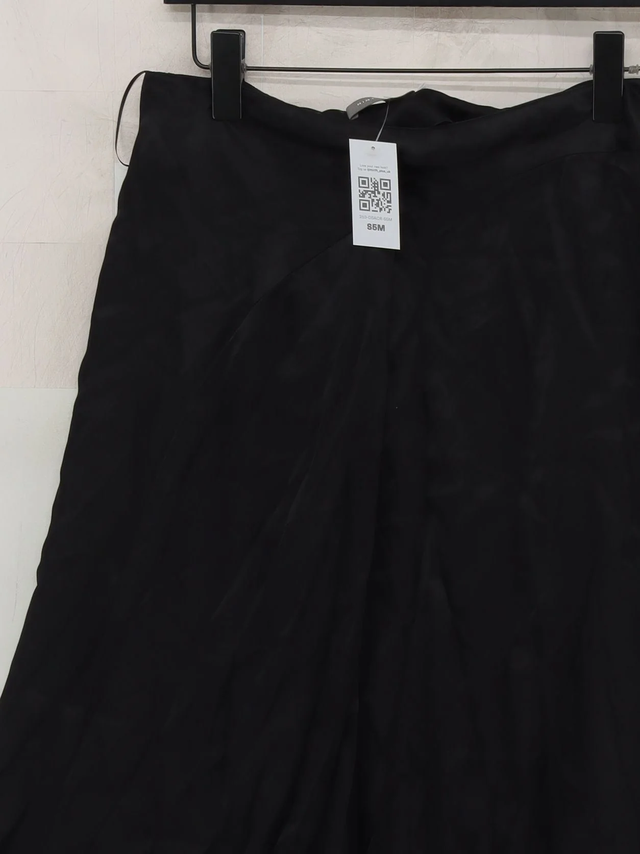 Mint Velvet Women's Midi Skirt L Black 100% Viscose Midi A-Line - Image 3