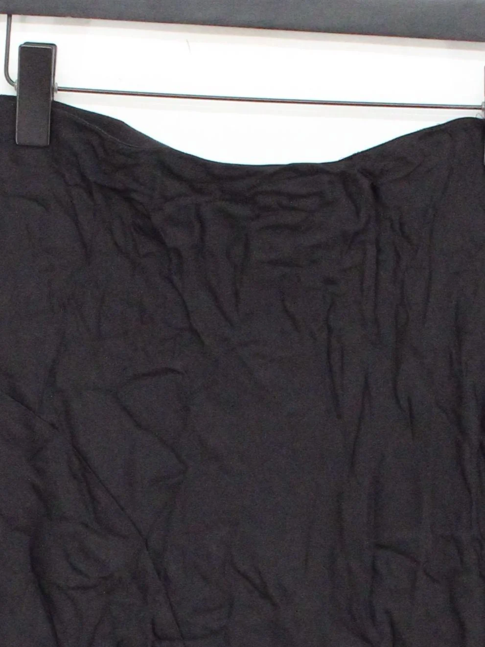 Mint Velvet Women's Midi Skirt M Black 100% Viscose Midi Straight & Pencil - Image 3