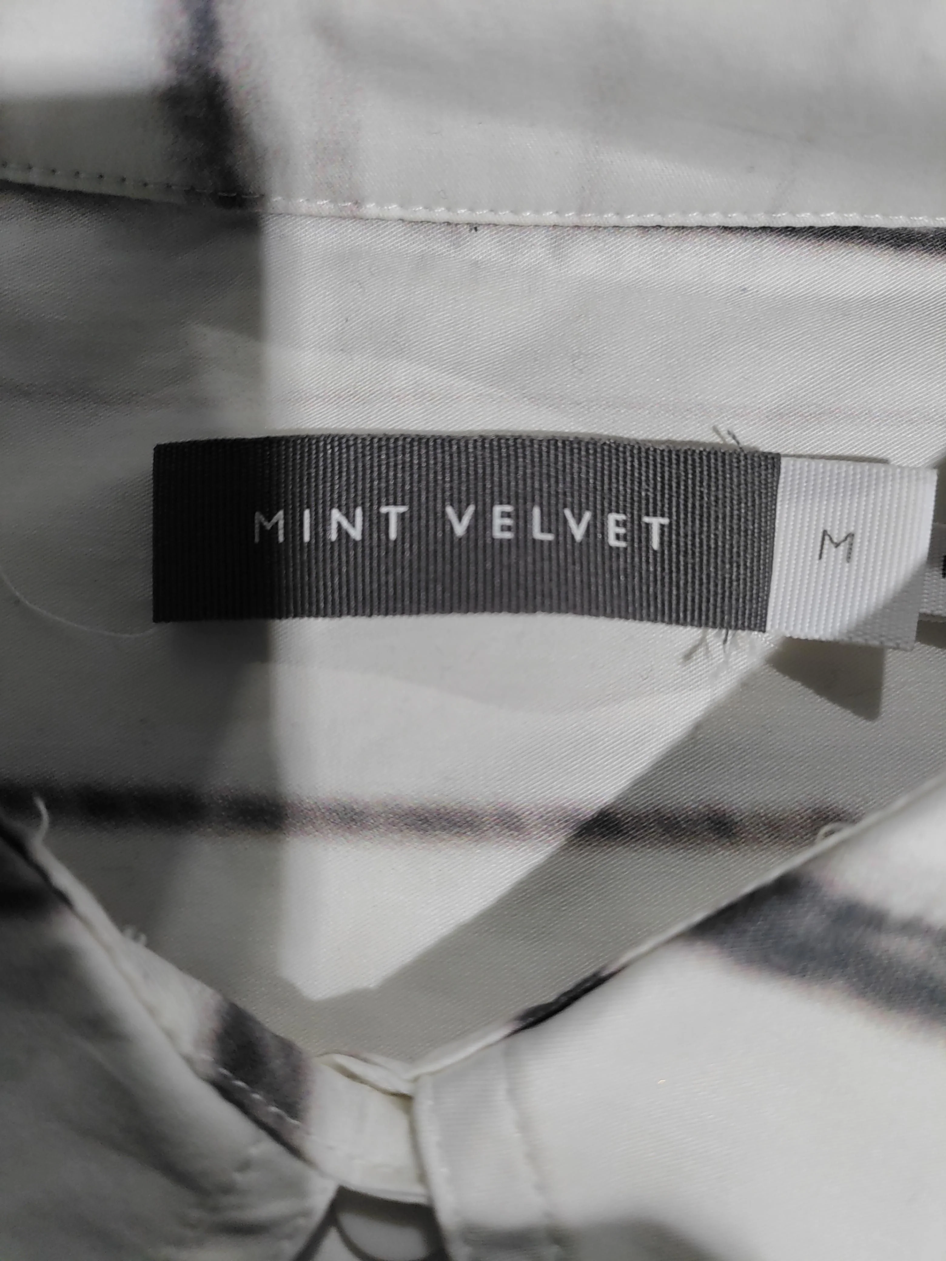 Mint Velvet Women's Shirt M White Striped 100% Cotton Long Sleeve Collared Basic - Image 5