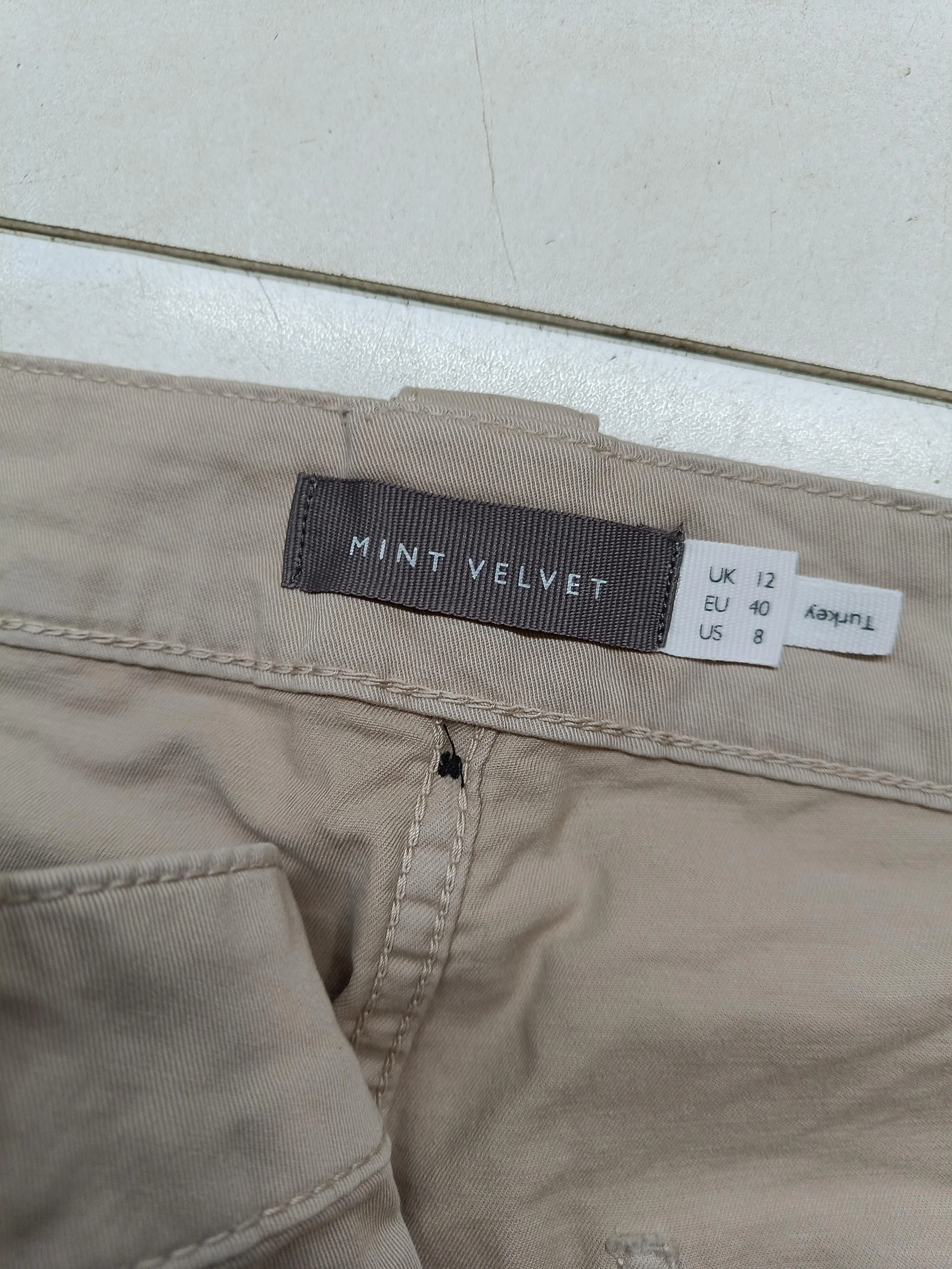 Mint Velvet Women's Shorts UK 12 Cream Cotton with Elastane Cargo - Image 5