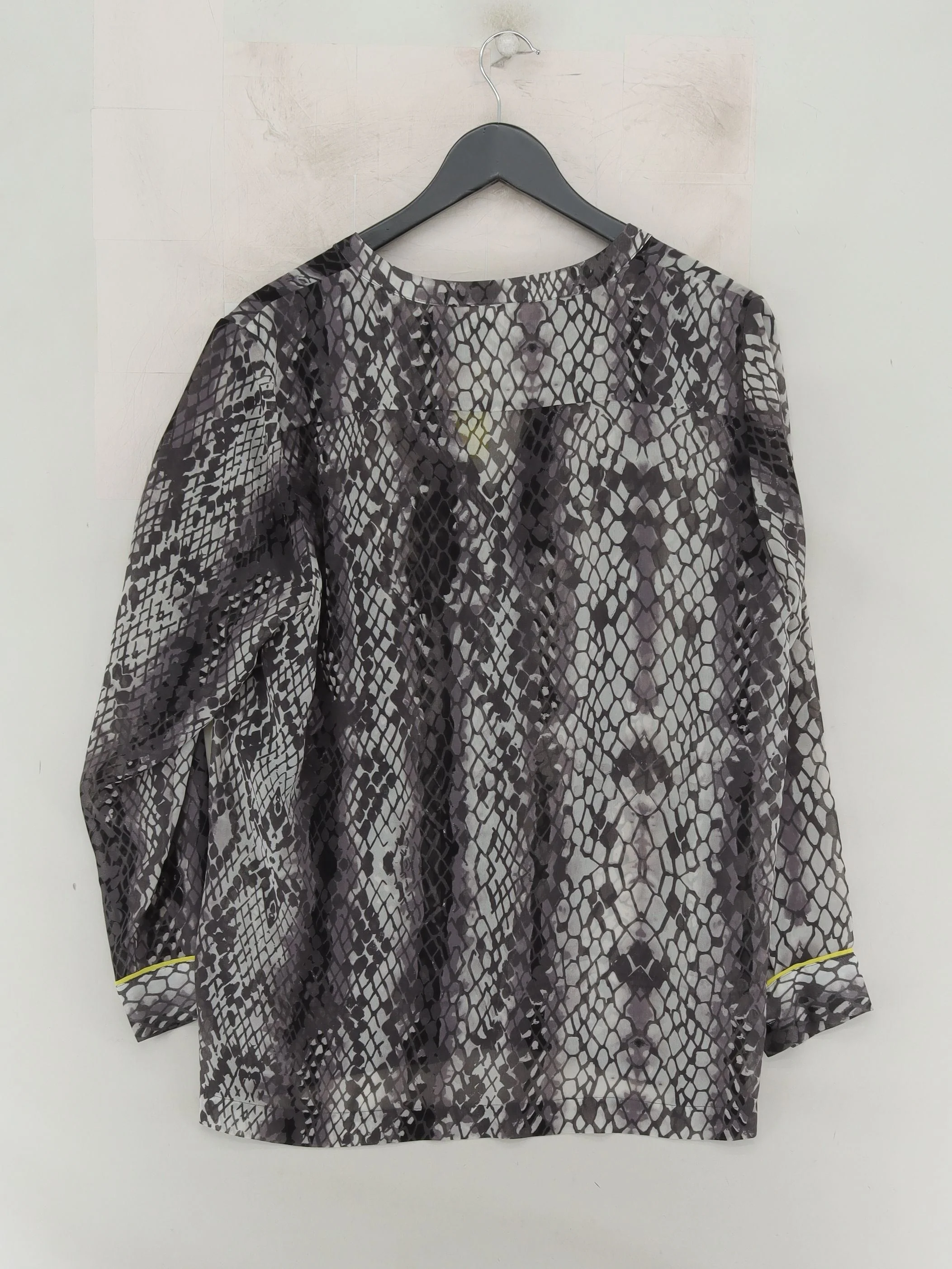 Mint Velvet Women's Top L Grey 100% Polyester Basic - Image 2