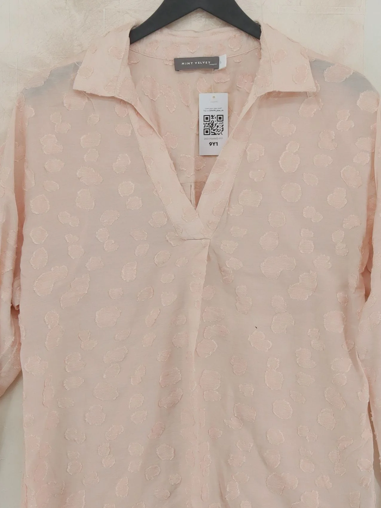 Mint Velvet Women's Top S Pink Viscose with Polyamide Long Sleeve V-Neck Basic - Image 3
