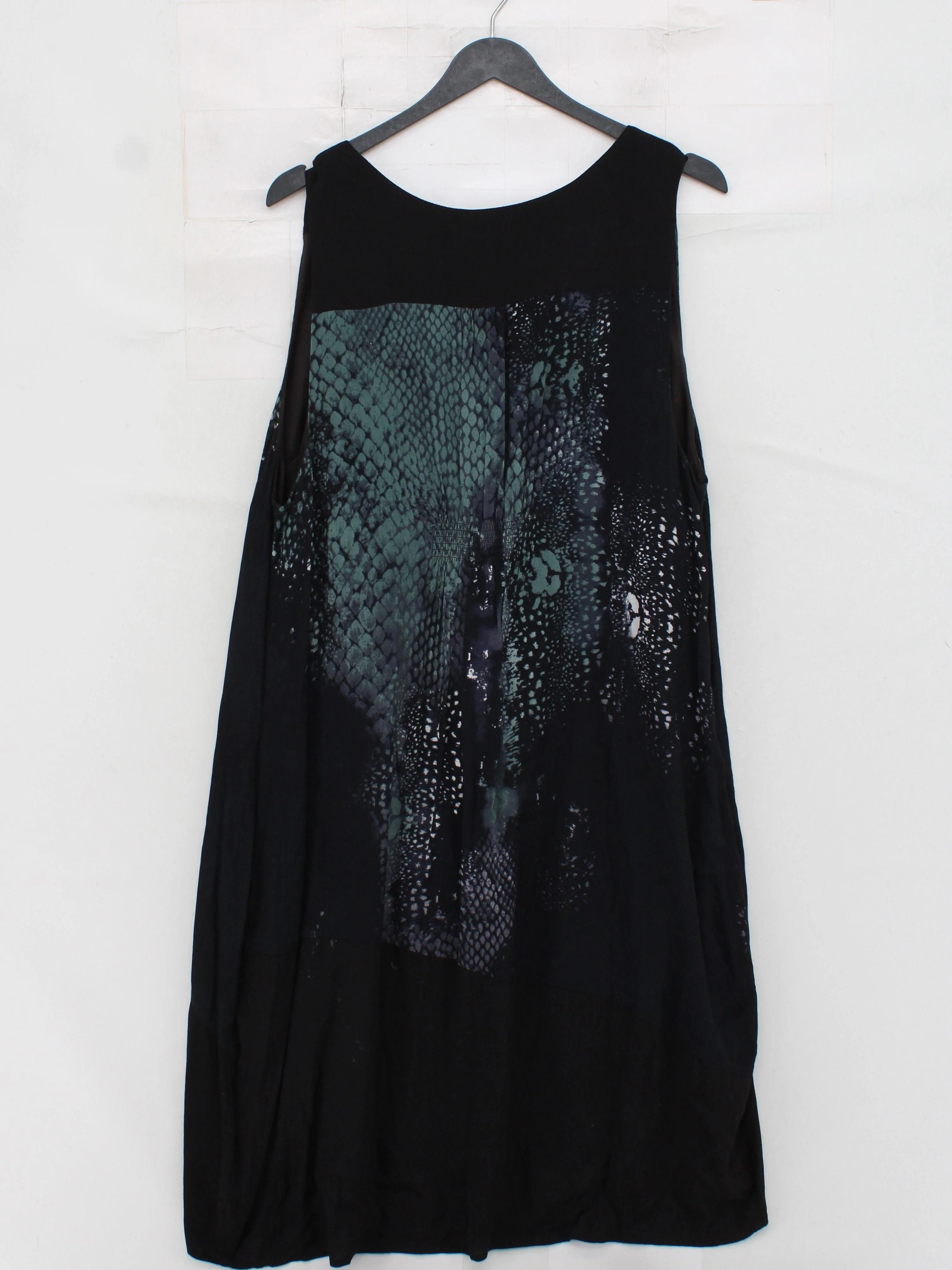 Mint Velvet Women's Top UK 18 Black Viscose with Polyester, Elastane Tunic - Image 2