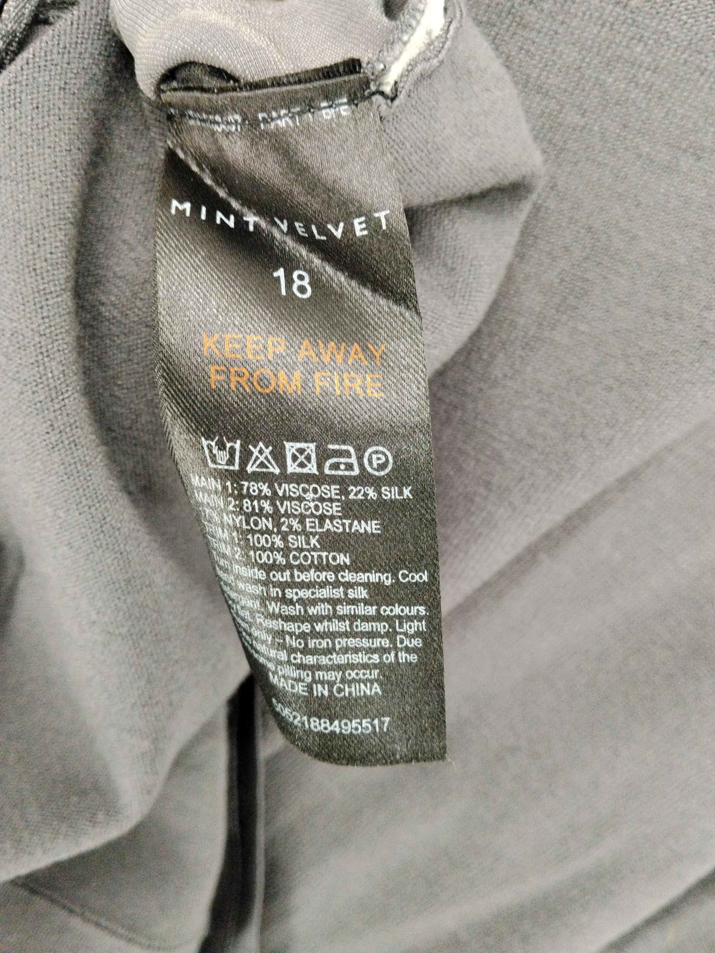 Mint Velvet Women's Top UK 18 Grey Viscose with Silk, Cotton, Elastane Tunic - Image 6