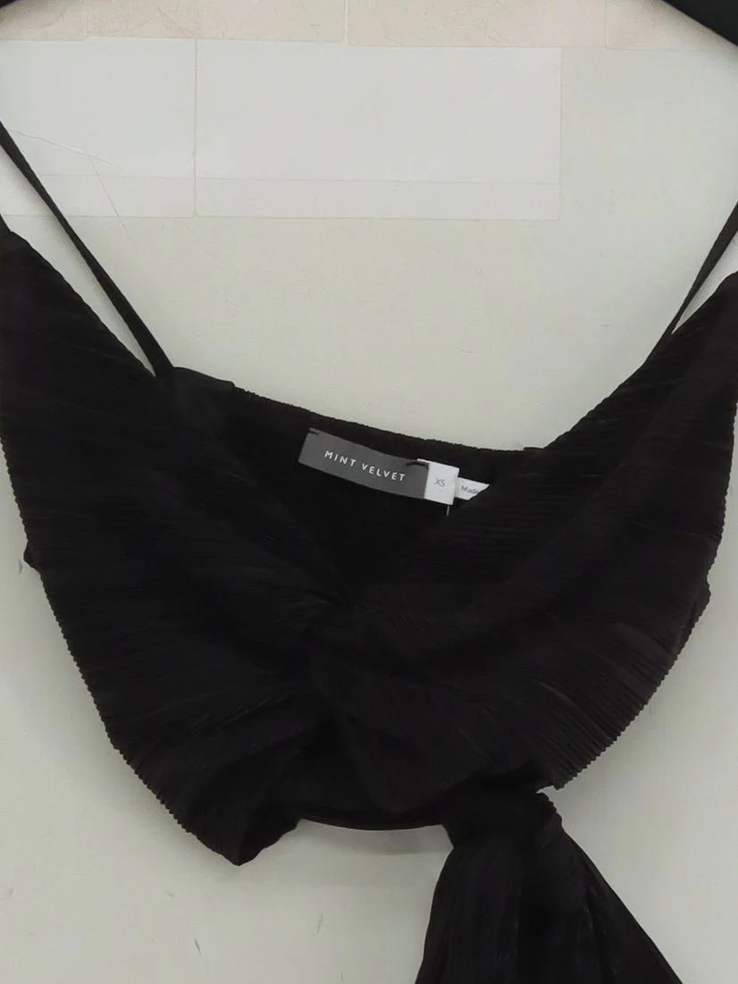 Mint Velvet Women's Top XS Black 100% Polyester Sleeveless V-Neck Cropped - Image 3
