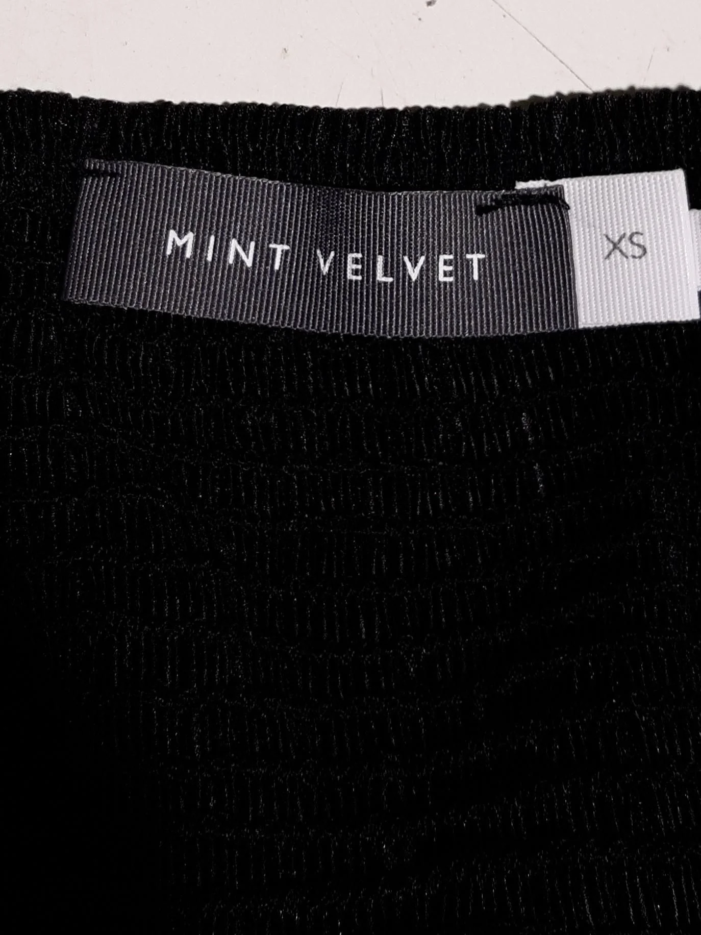 Mint Velvet Women's Top XS Black 100% Polyester Sleeveless V-Neck Cropped - Image 5