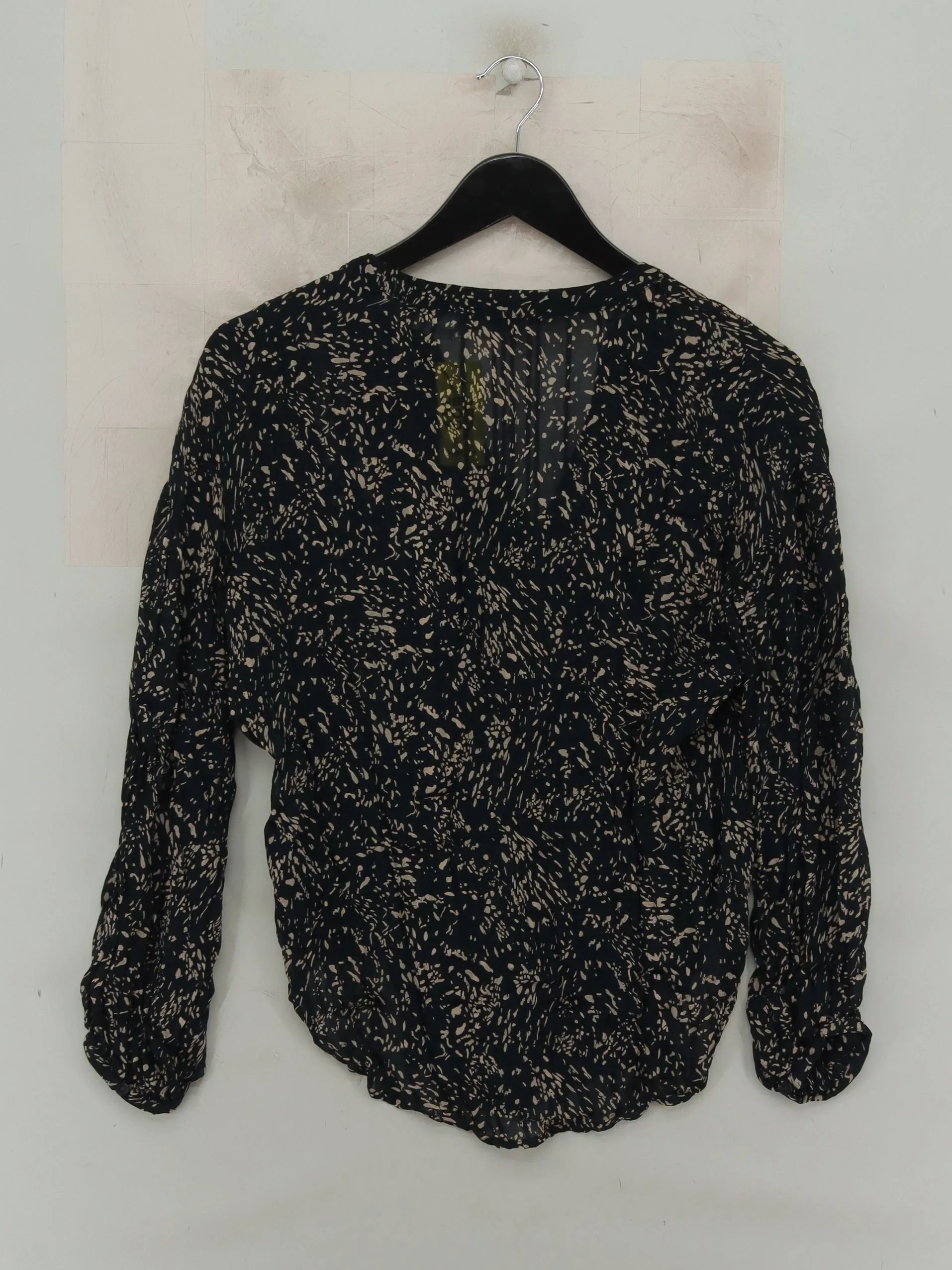 Mint Velvet Women's Top XS Black 100% Viscose Long Sleeve V-Neck Basic - Image 2